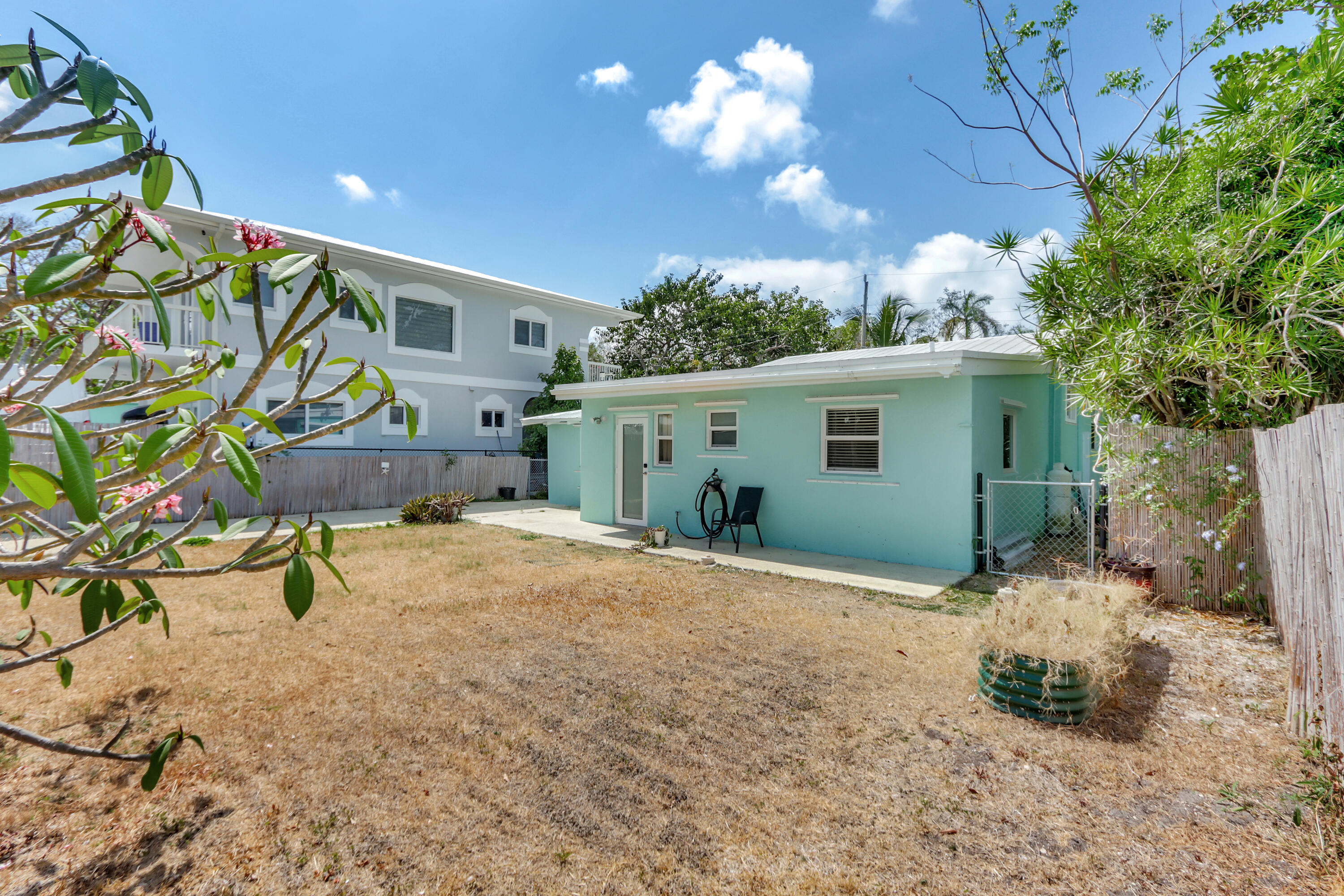 462 Sunset Drive Property Photo 8