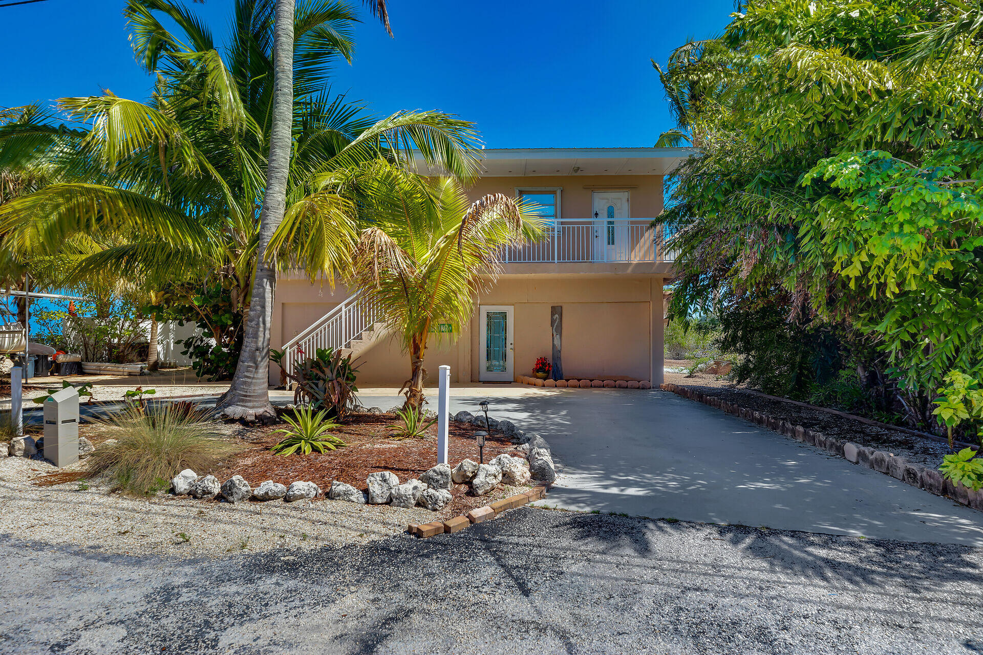5669 Man O War Drive Property Photo 3