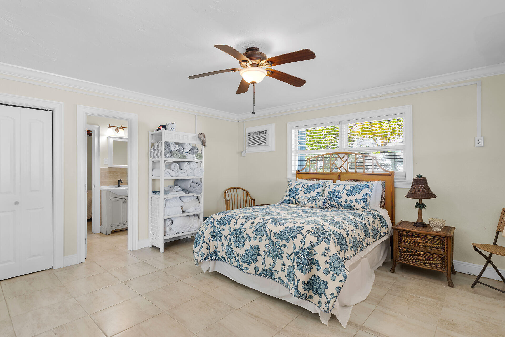 5669 Man O War Drive Property Photo 40