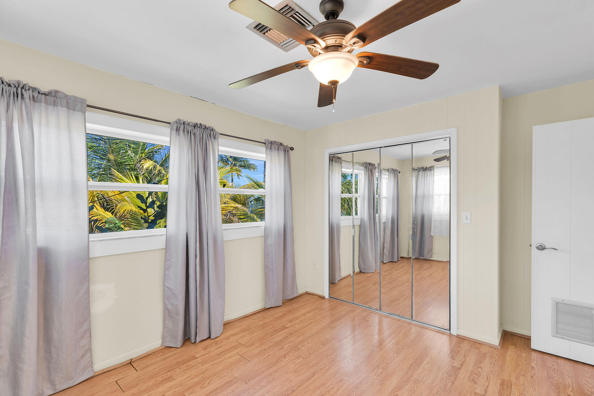 5669 Man O War Drive Property Photo 44