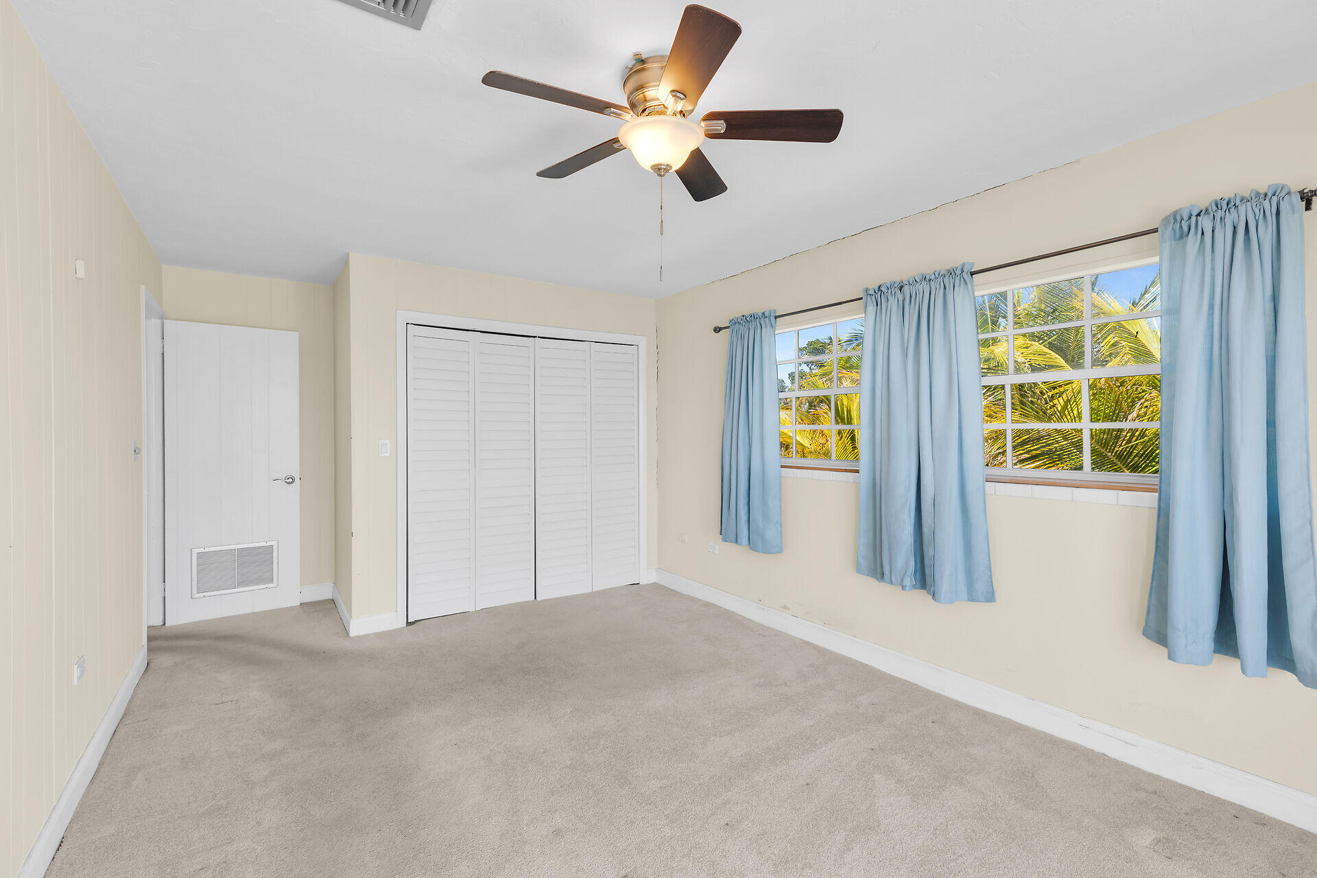 5669 Man O War Drive Property Photo 47