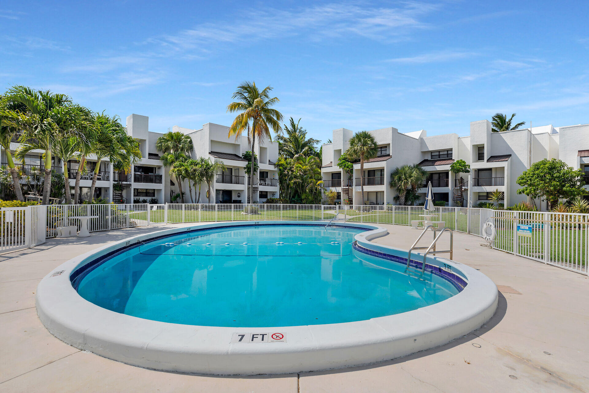 601 W Ocean Drive, 411c Property Photo 8