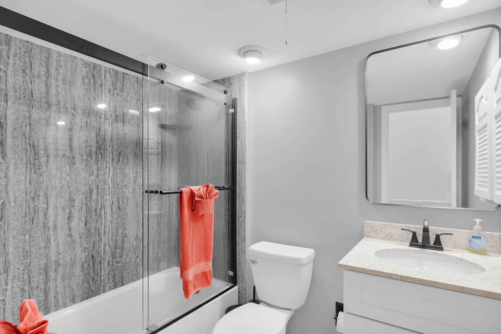 601 W Ocean Drive, 411c Property Photo 34