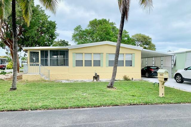 901 S Emerald Drive Property Photo 1