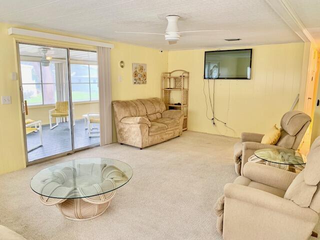 901 S Emerald Drive Property Photo 7