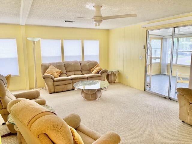 901 S Emerald Drive Property Photo 8