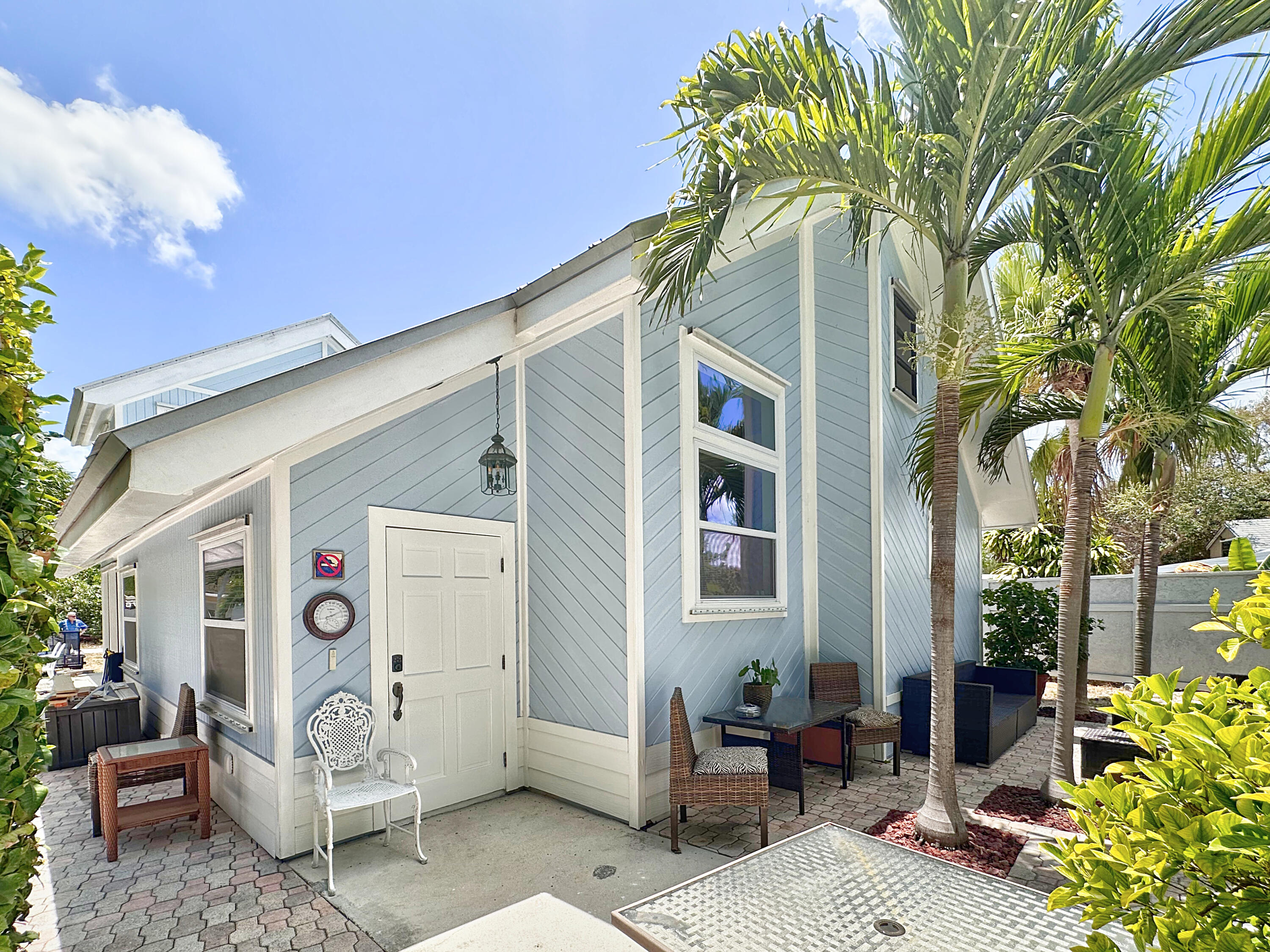 106 Gardenia Avenue Property Photo 1