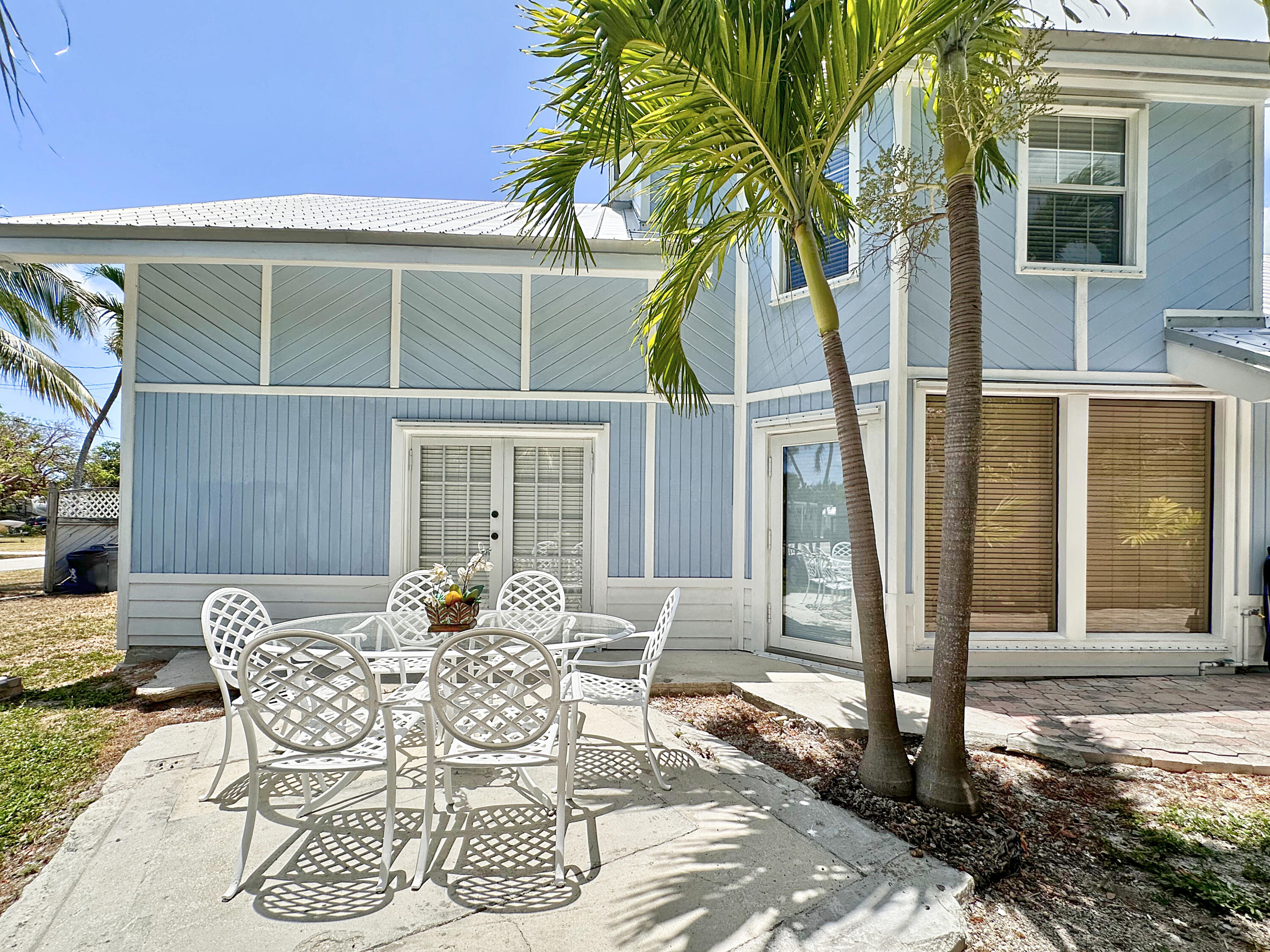 106 Gardenia Avenue Property Photo 2