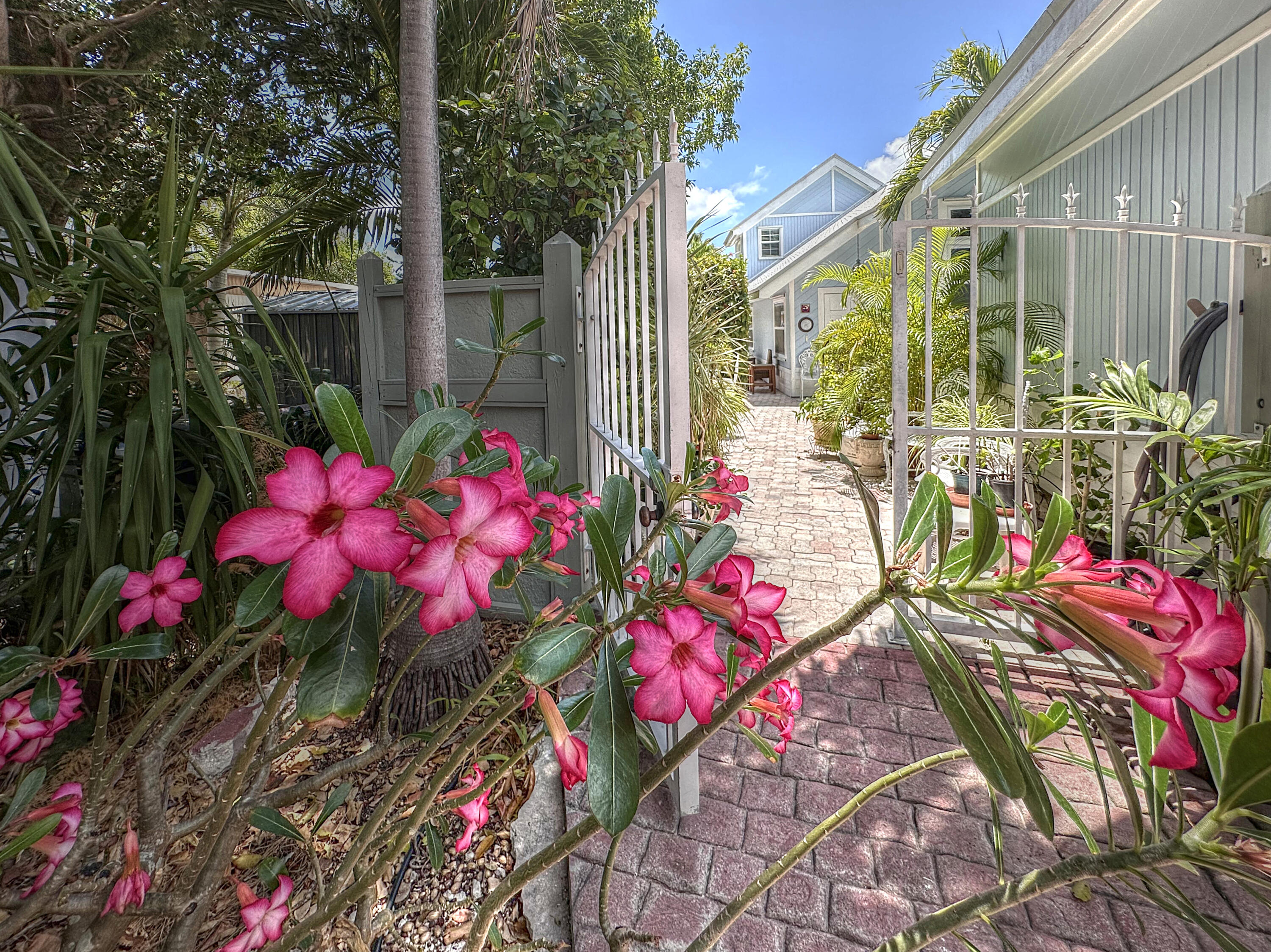 106 Gardenia Avenue Property Photo 4