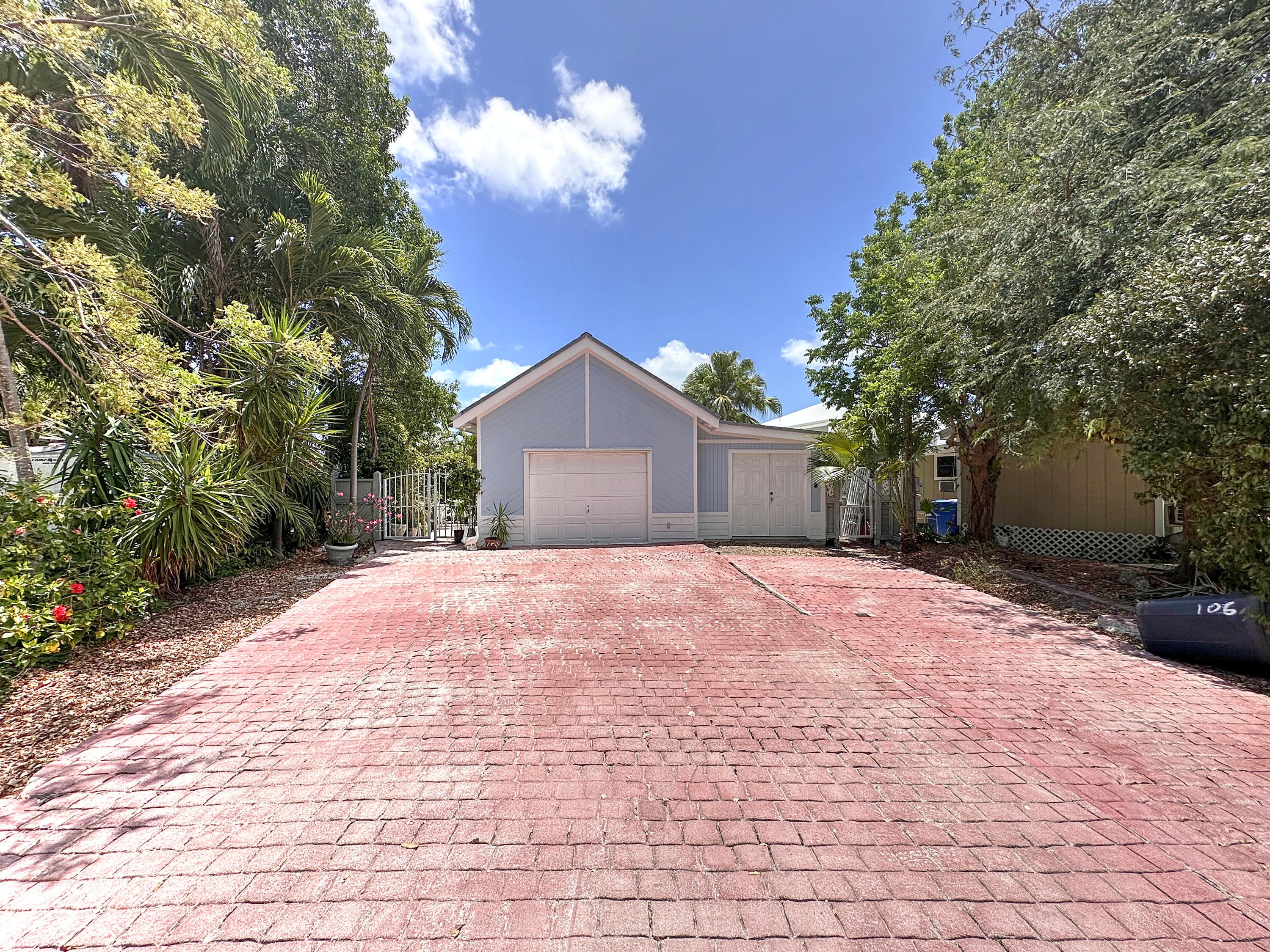 106 Gardenia Avenue Property Photo 7