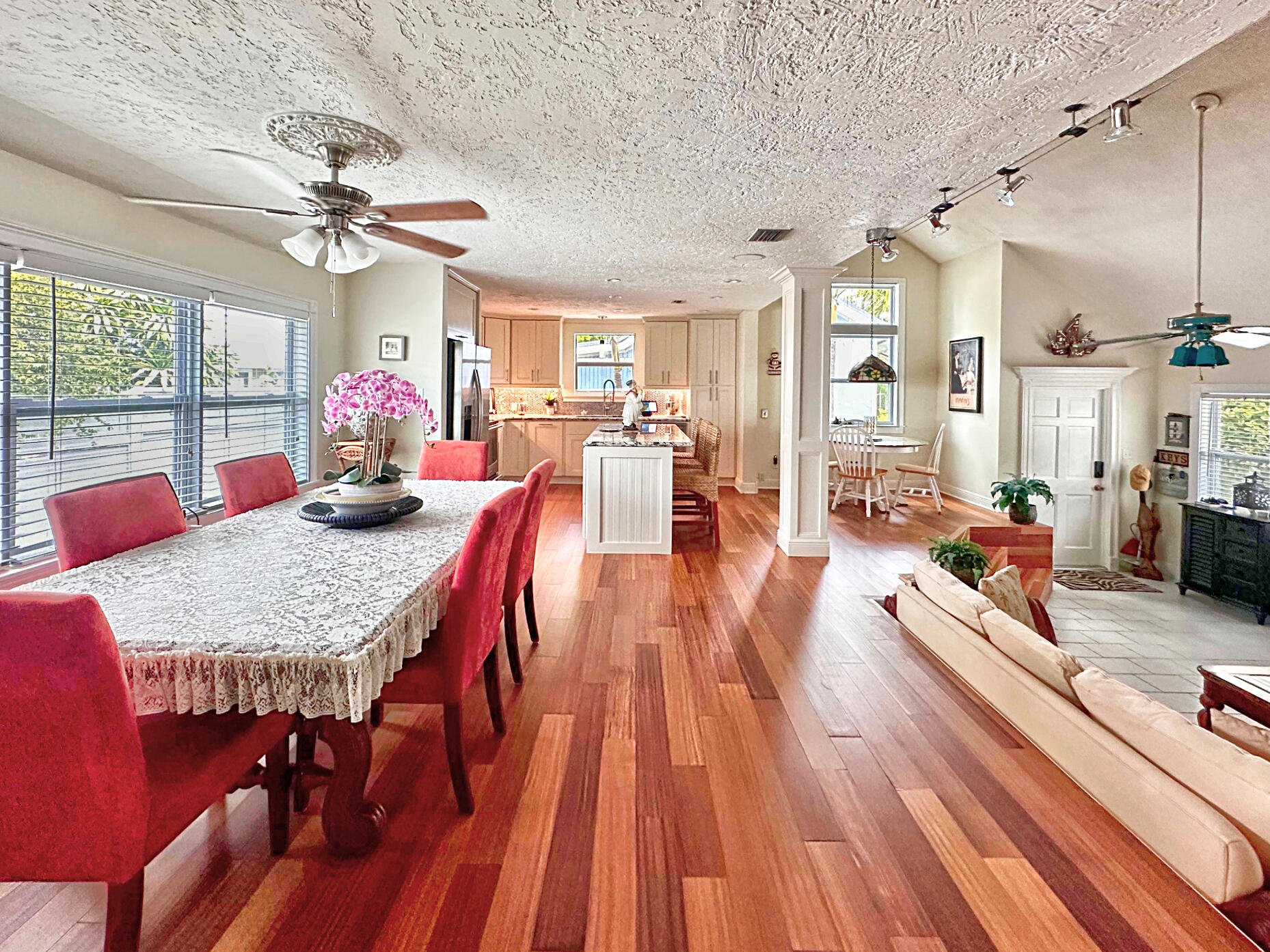 106 Gardenia Avenue Property Photo 17