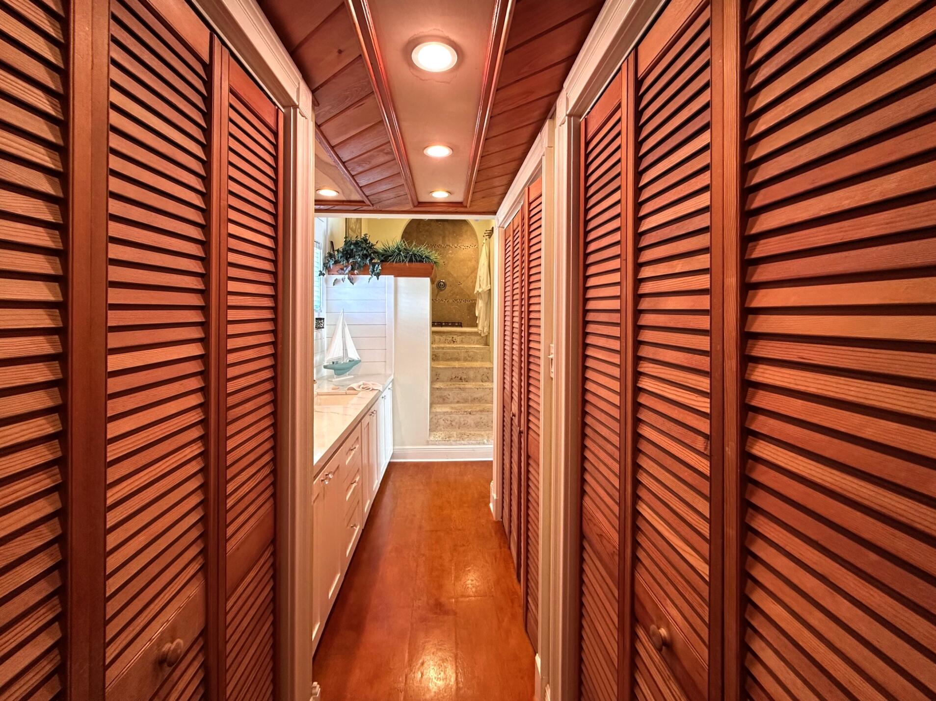 106 Gardenia Avenue Property Photo 28