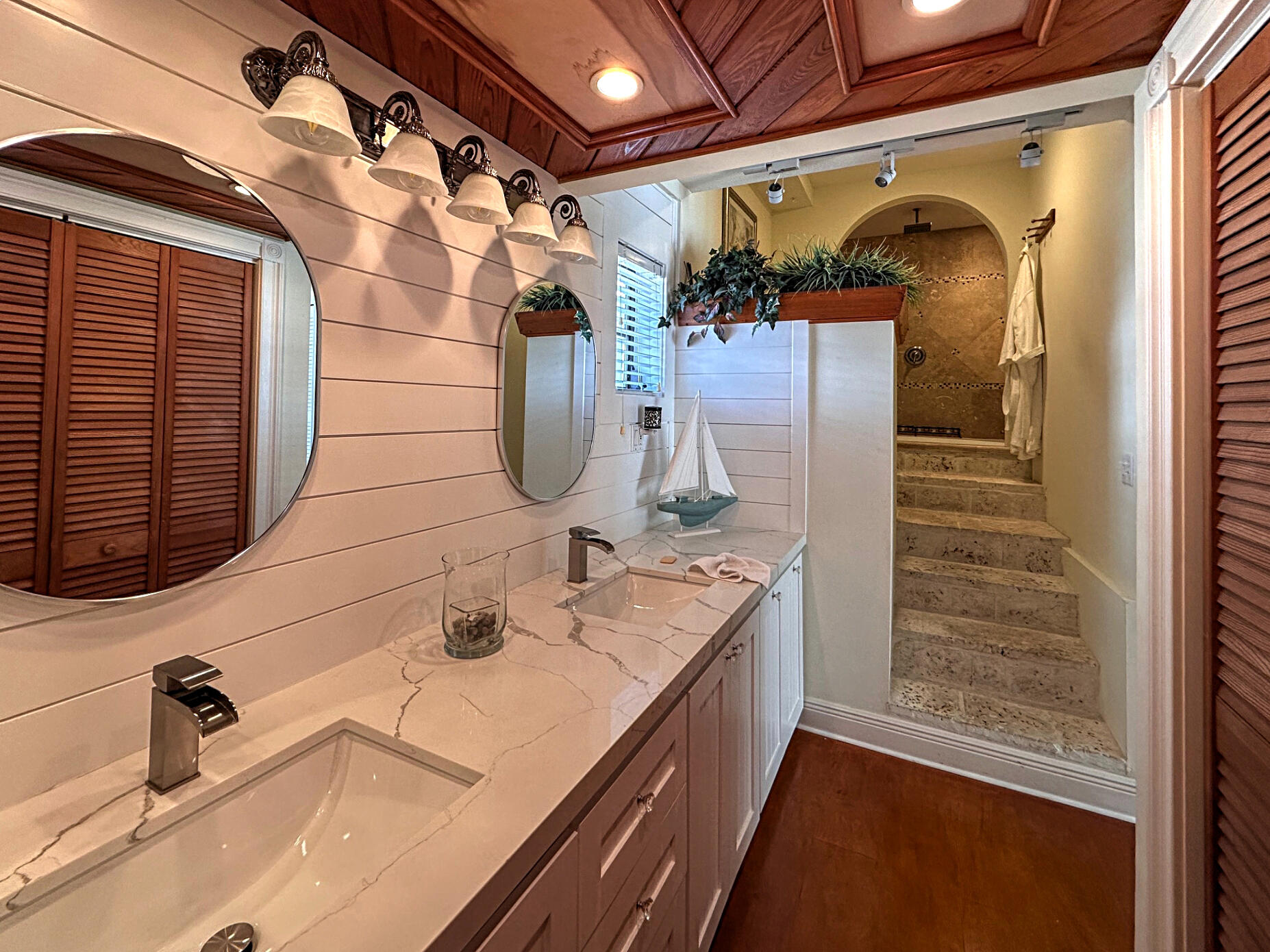 106 Gardenia Avenue Property Photo 29