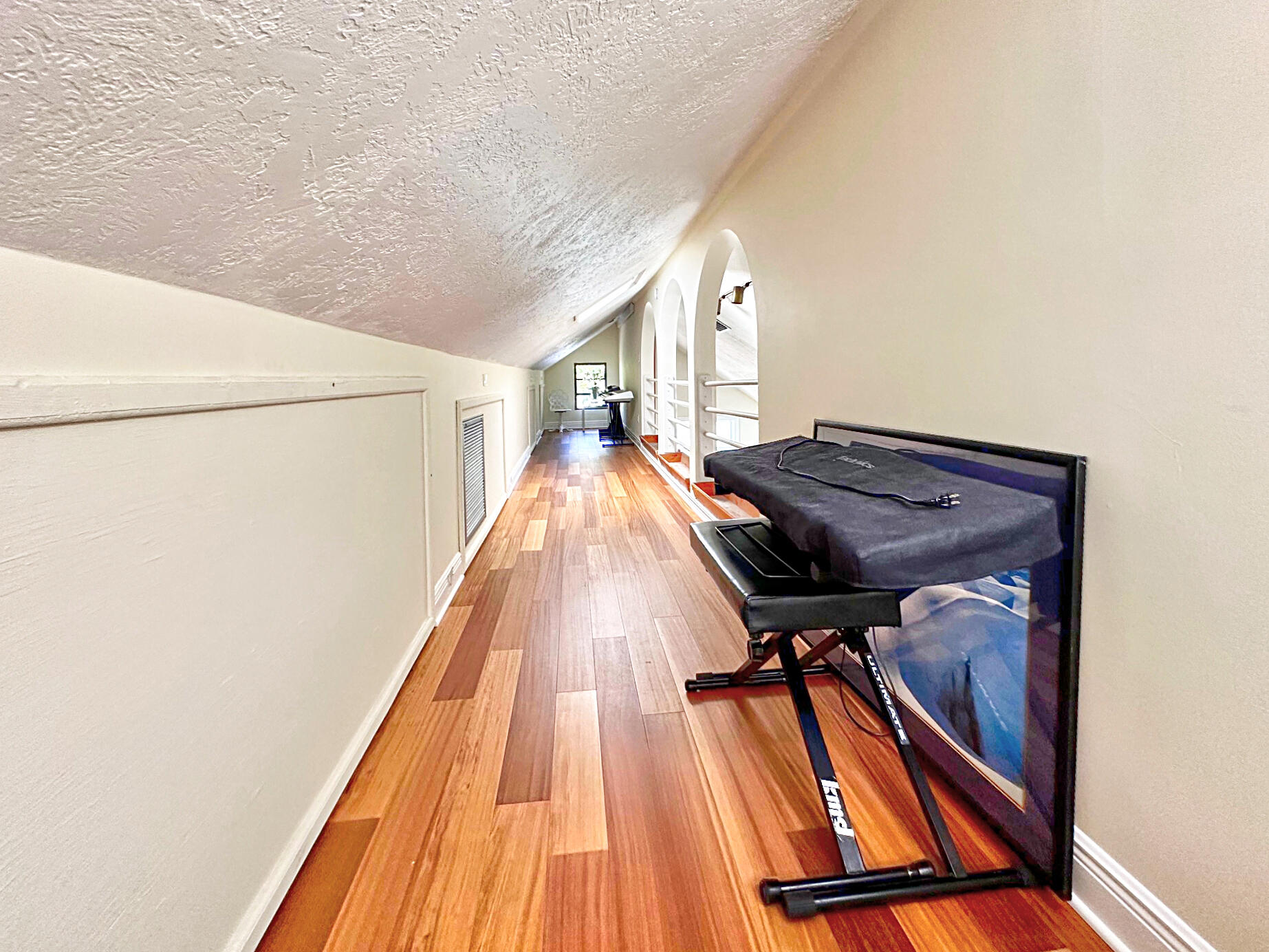 106 Gardenia Avenue Property Photo 44