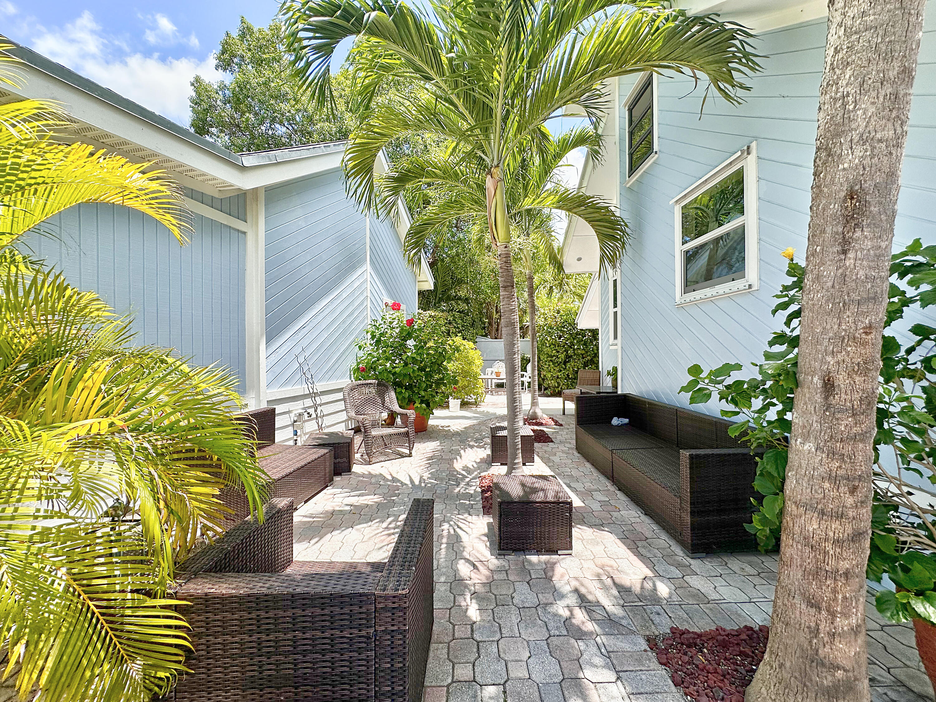 106 Gardenia Avenue Property Photo 49