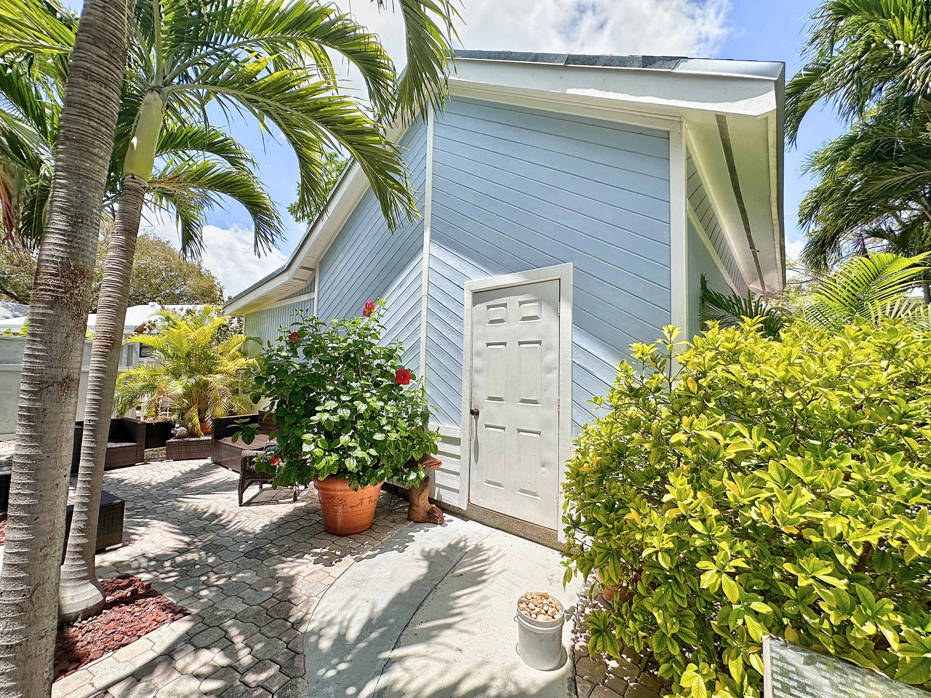 106 Gardenia Avenue Property Photo 50