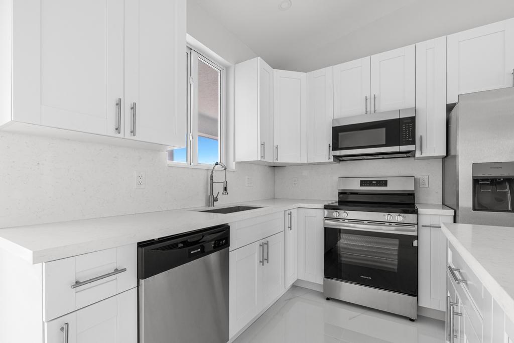 31441 Avenue F Property Photo 6