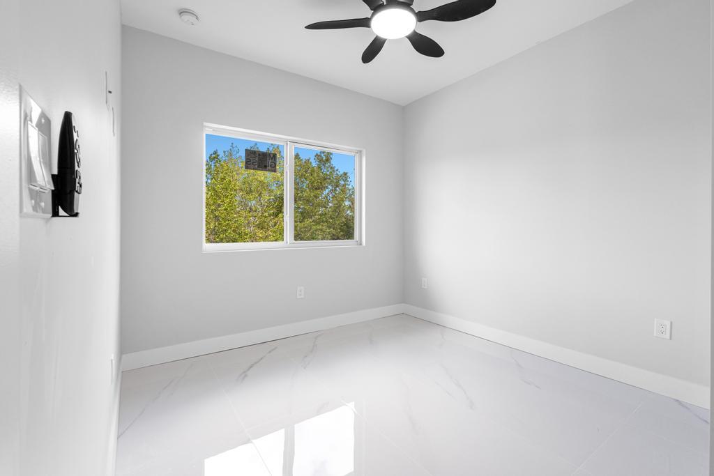 31441 Avenue F Property Photo 15
