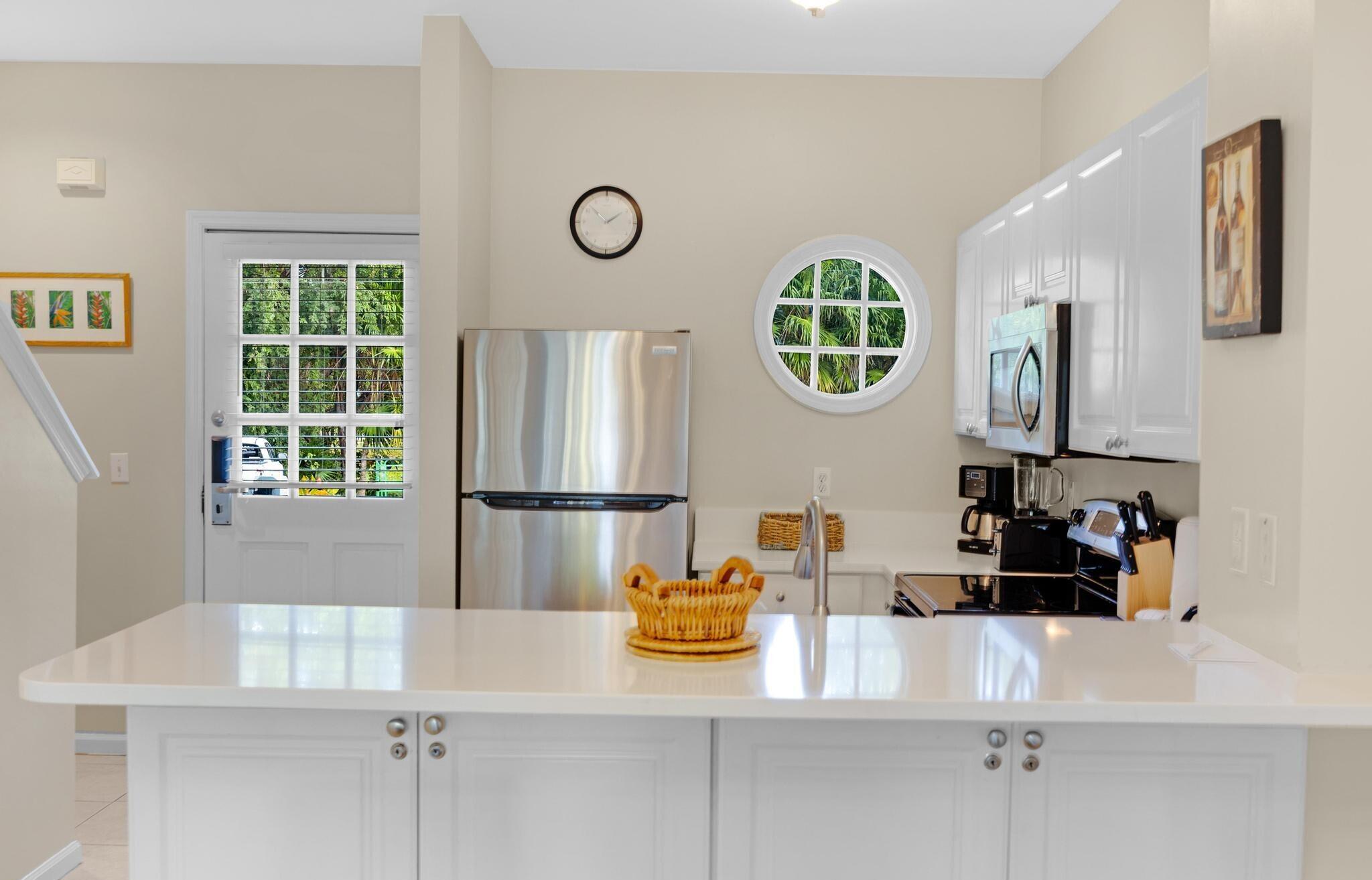 5081 Sunset Village Drive Property Photo 10