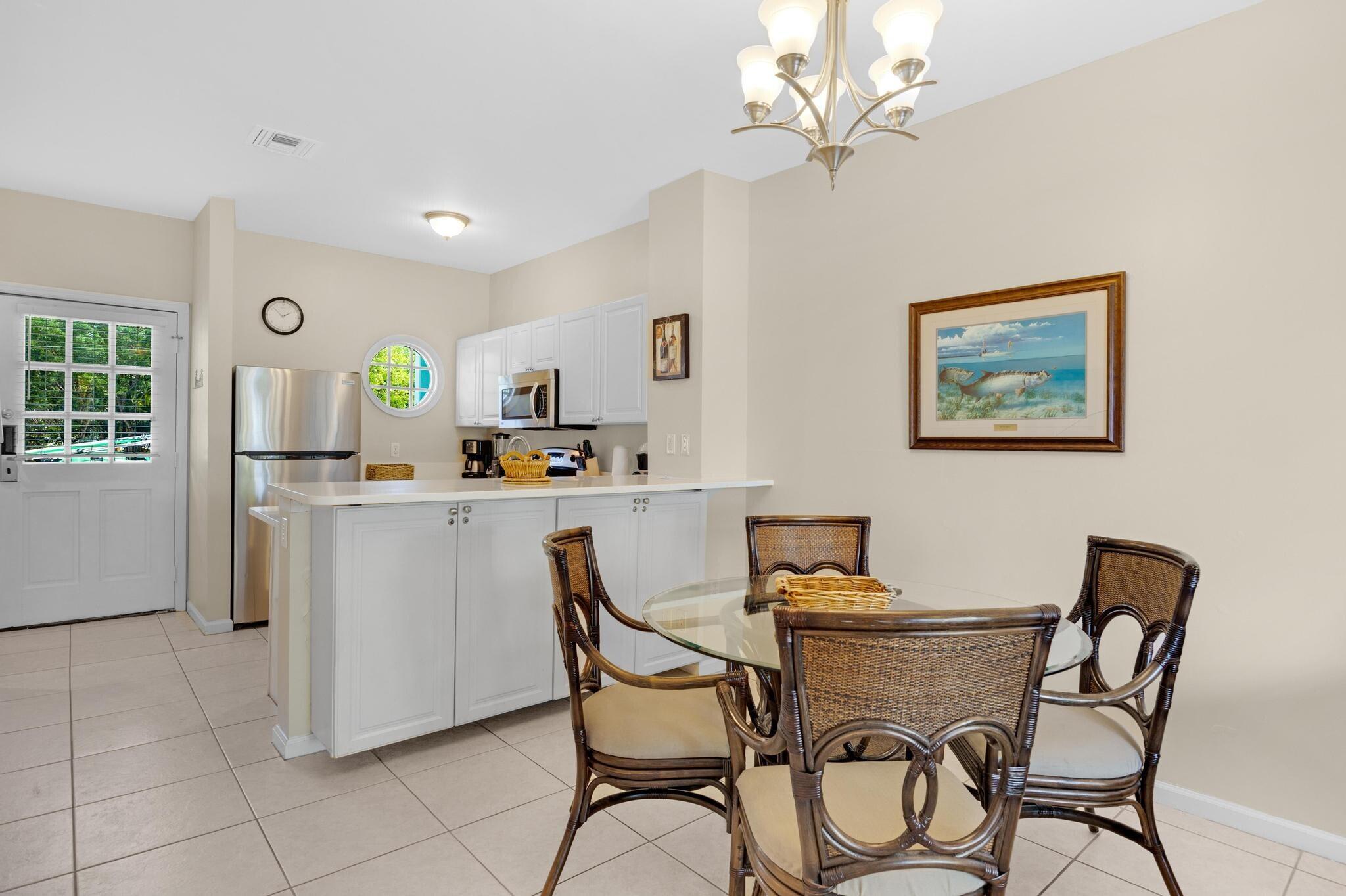 5081 Sunset Village Drive Property Photo 12