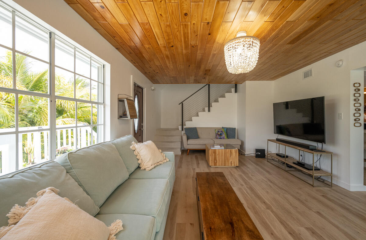 2079 San Marco Drive Property Photo 4