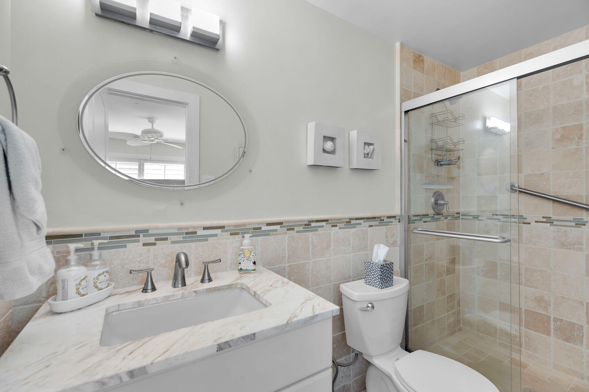 560 10th Street Property Photo 27