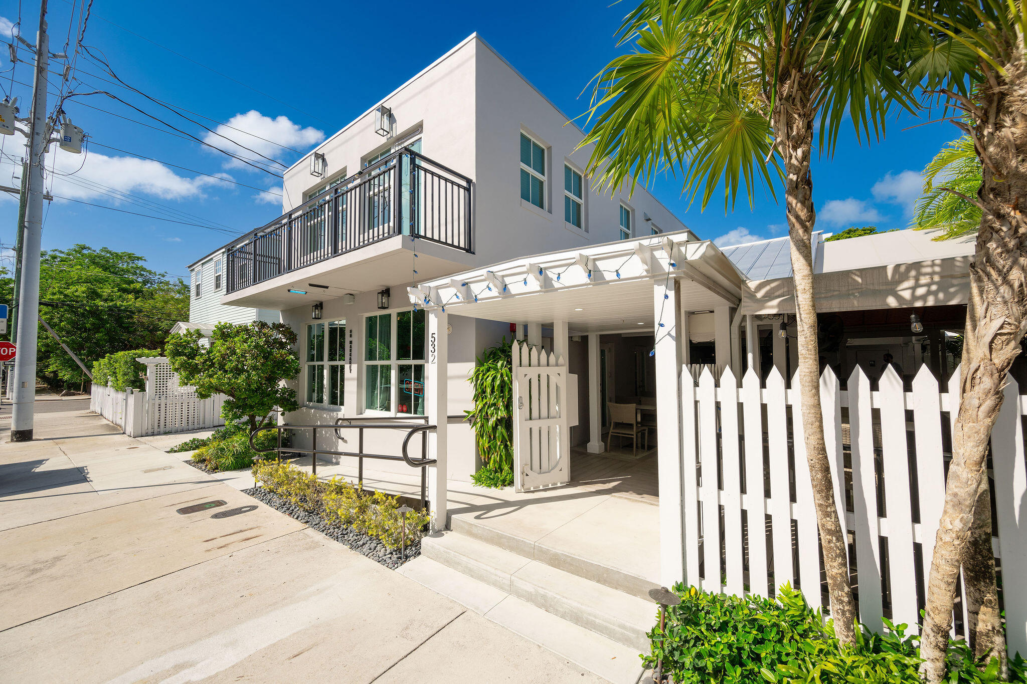 532 Margaret Street Property Photo 3