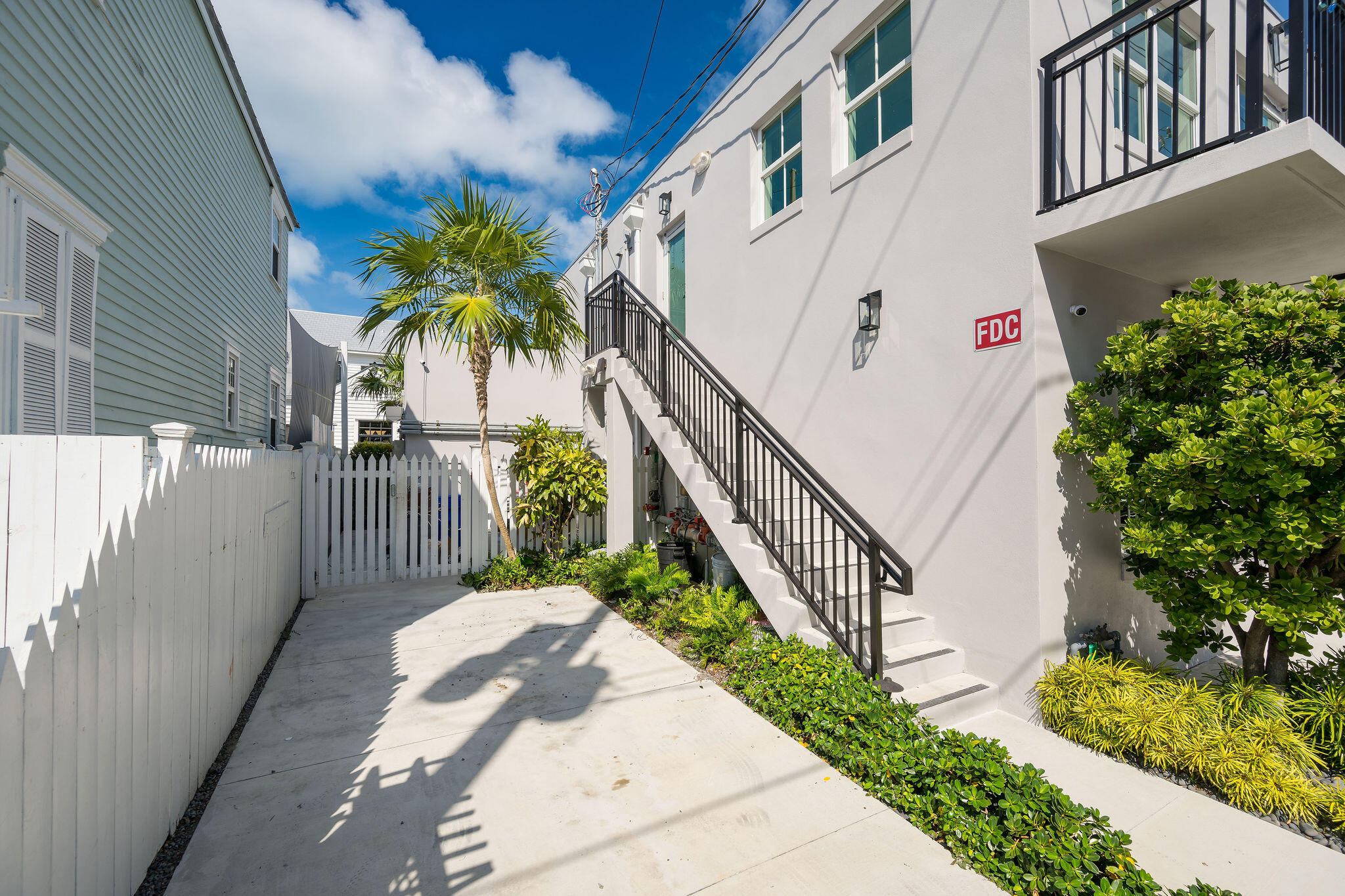 532 Margaret Street Property Photo 33