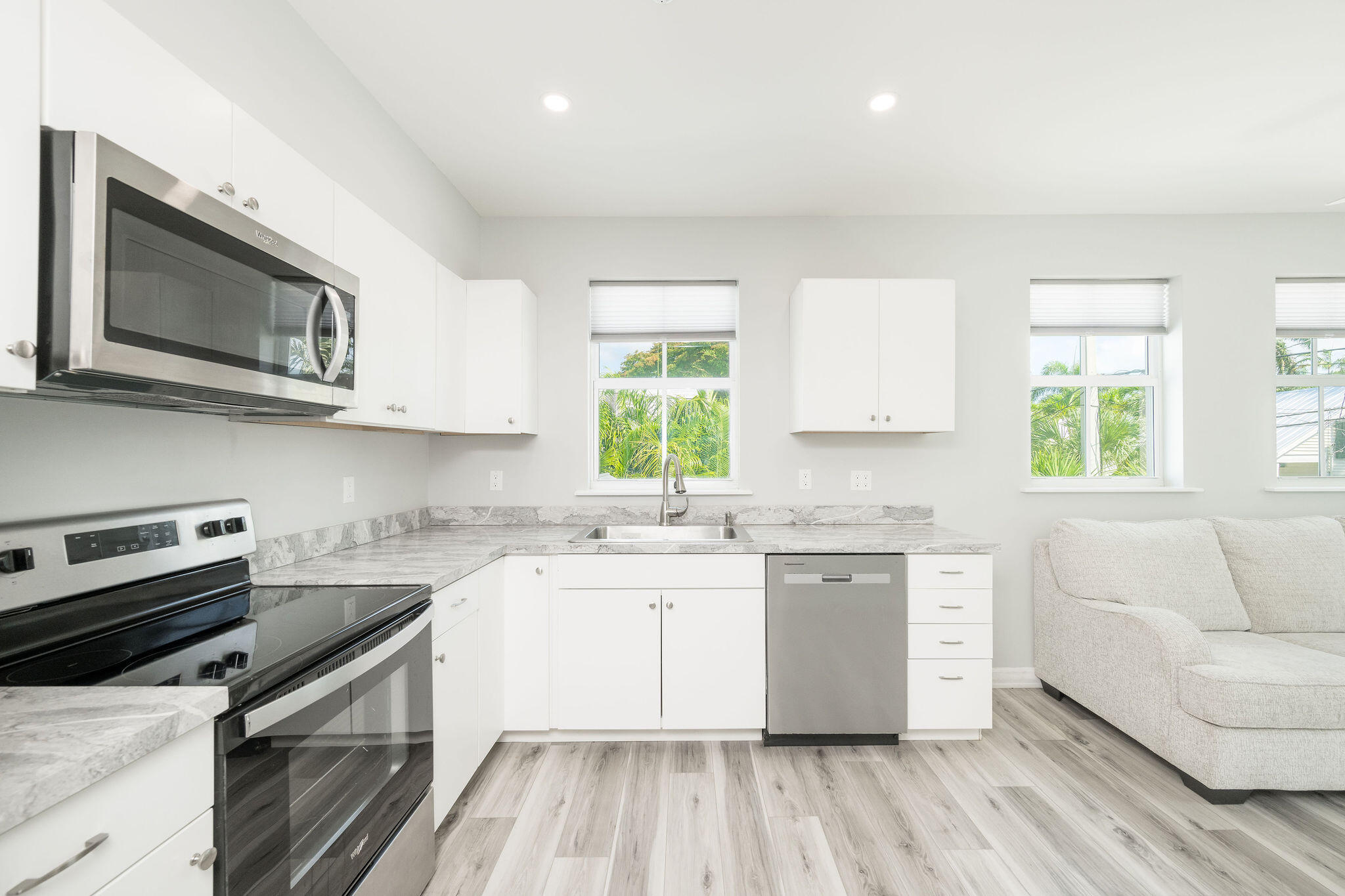 532 Margaret Street Property Photo 35