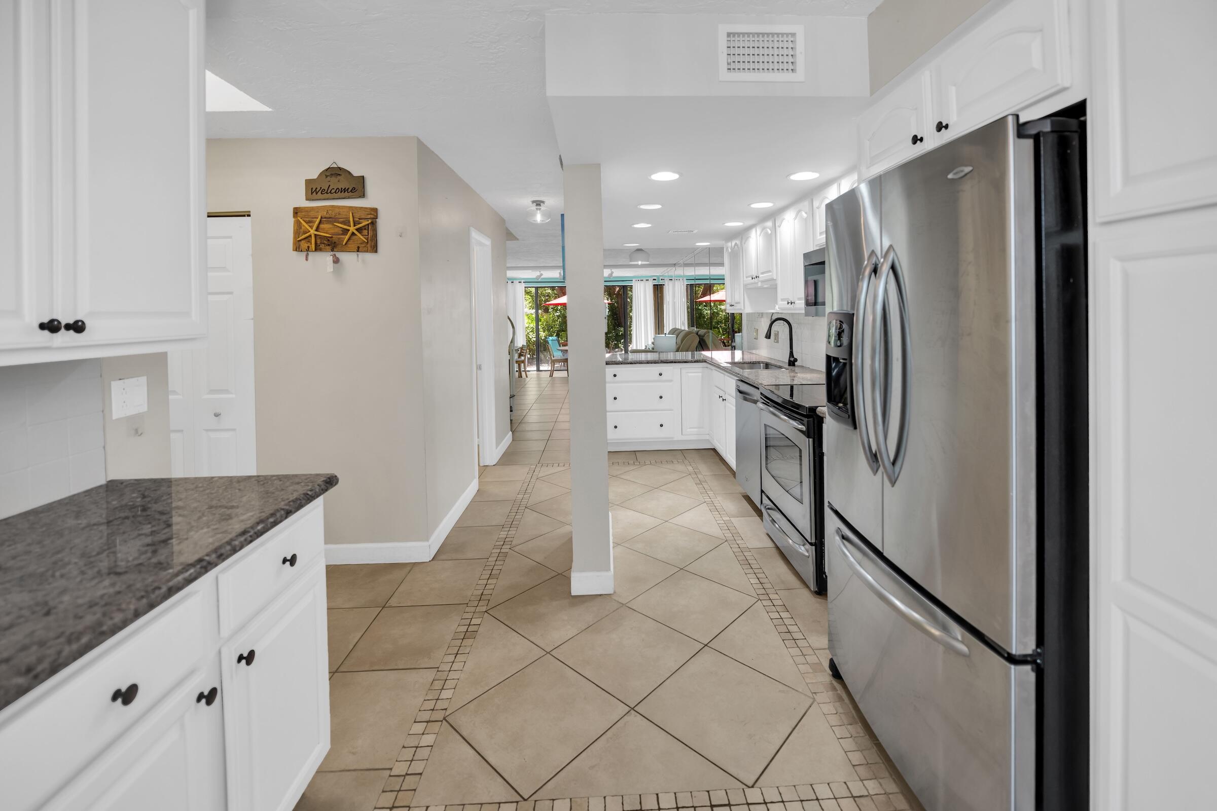 87200 Overseas Highway, R6 Property Photo 6
