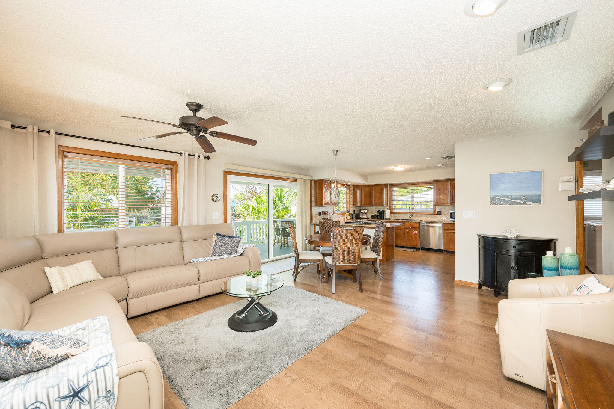 22738 Blackbeard Lane Property Photo 4