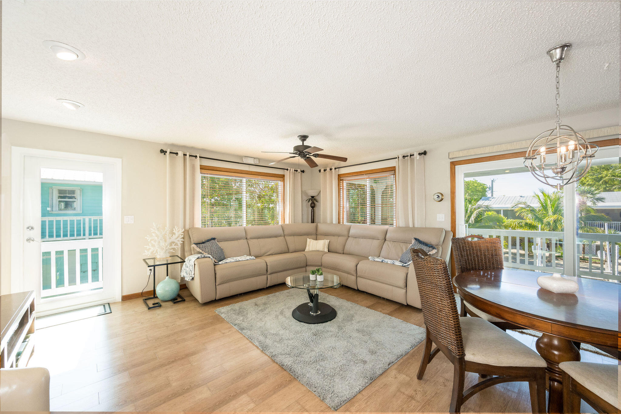 22738 Blackbeard Lane Property Photo 5