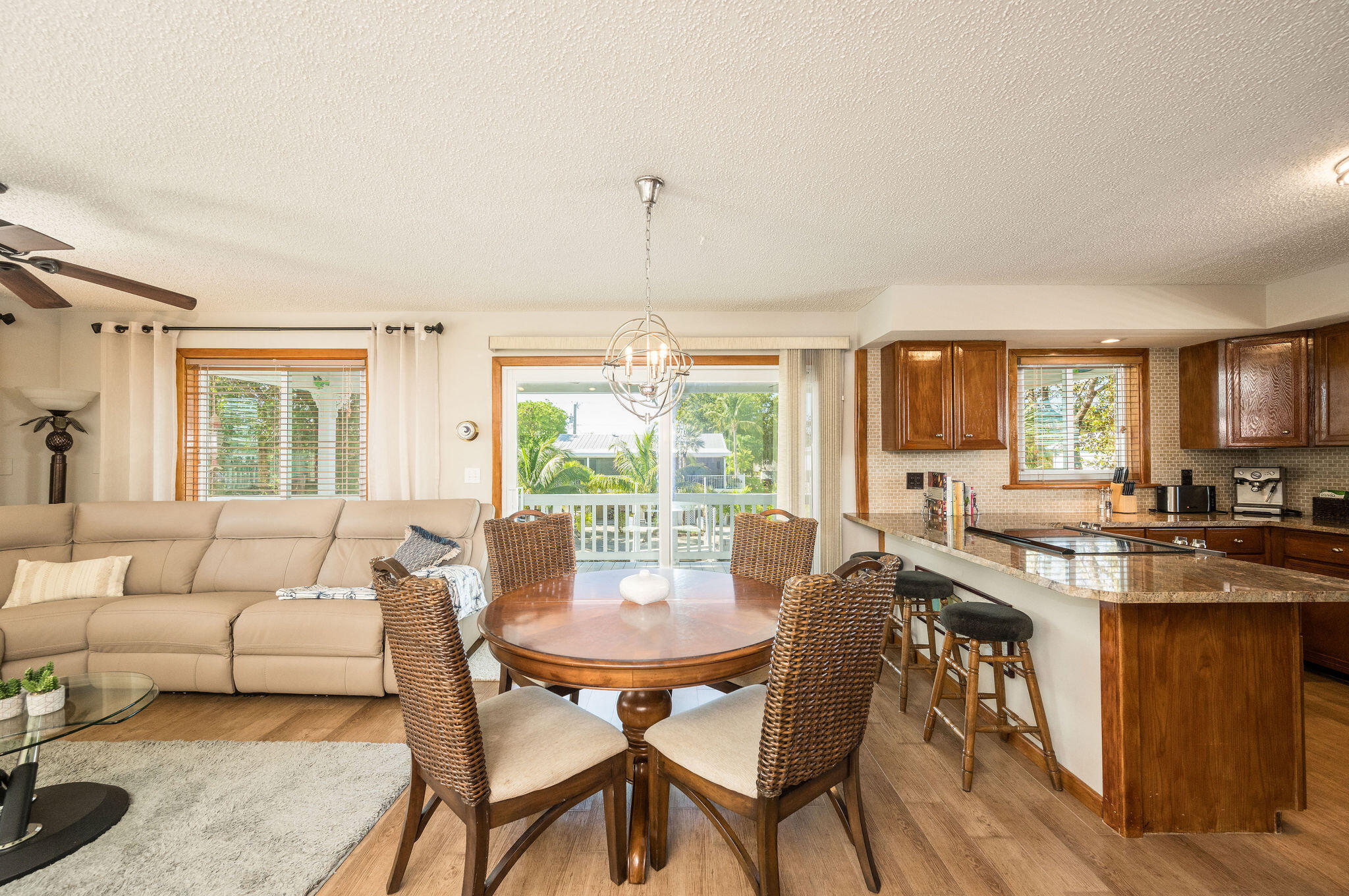 22738 Blackbeard Lane Property Photo 6