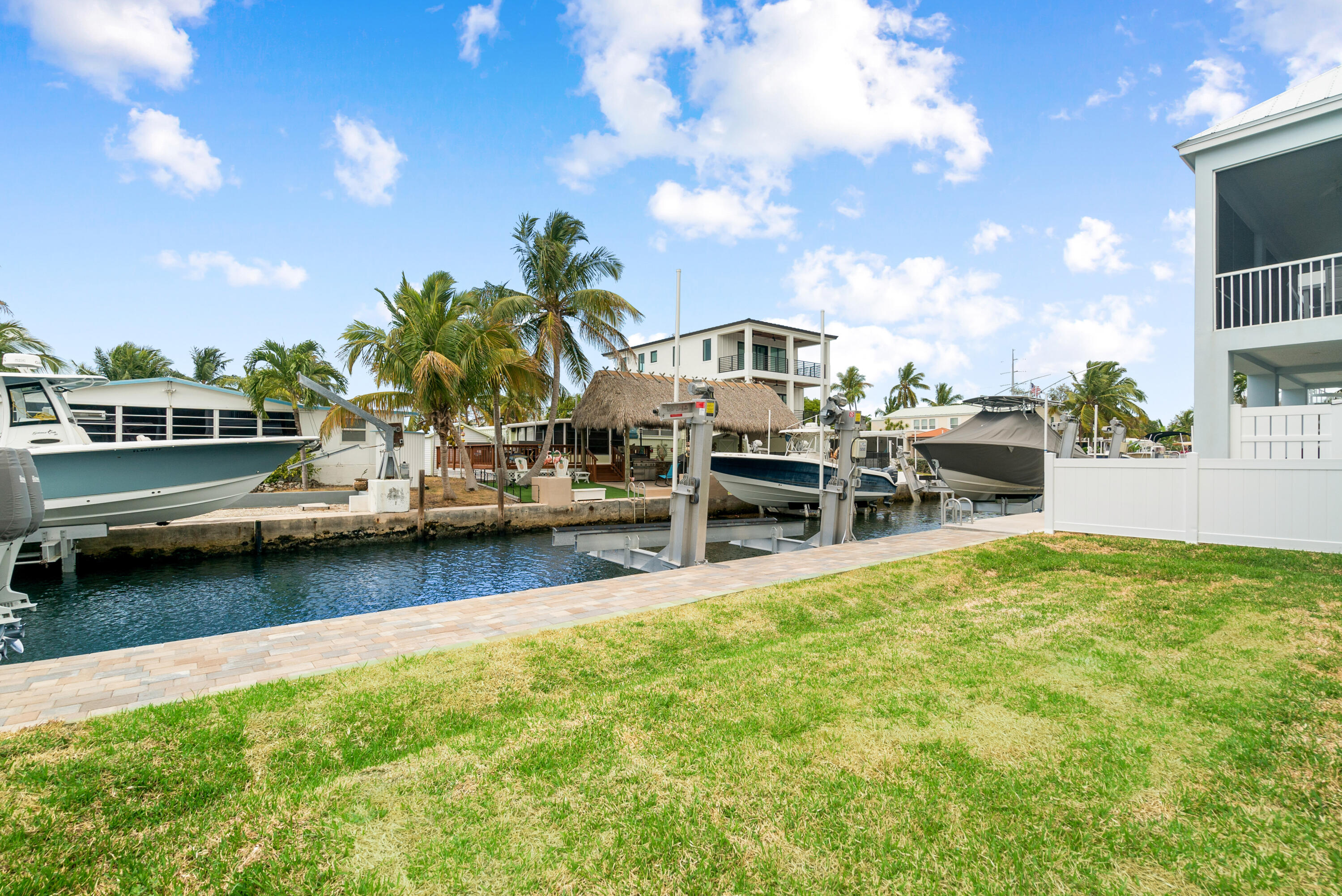 92 Coral Way Property Photo 7