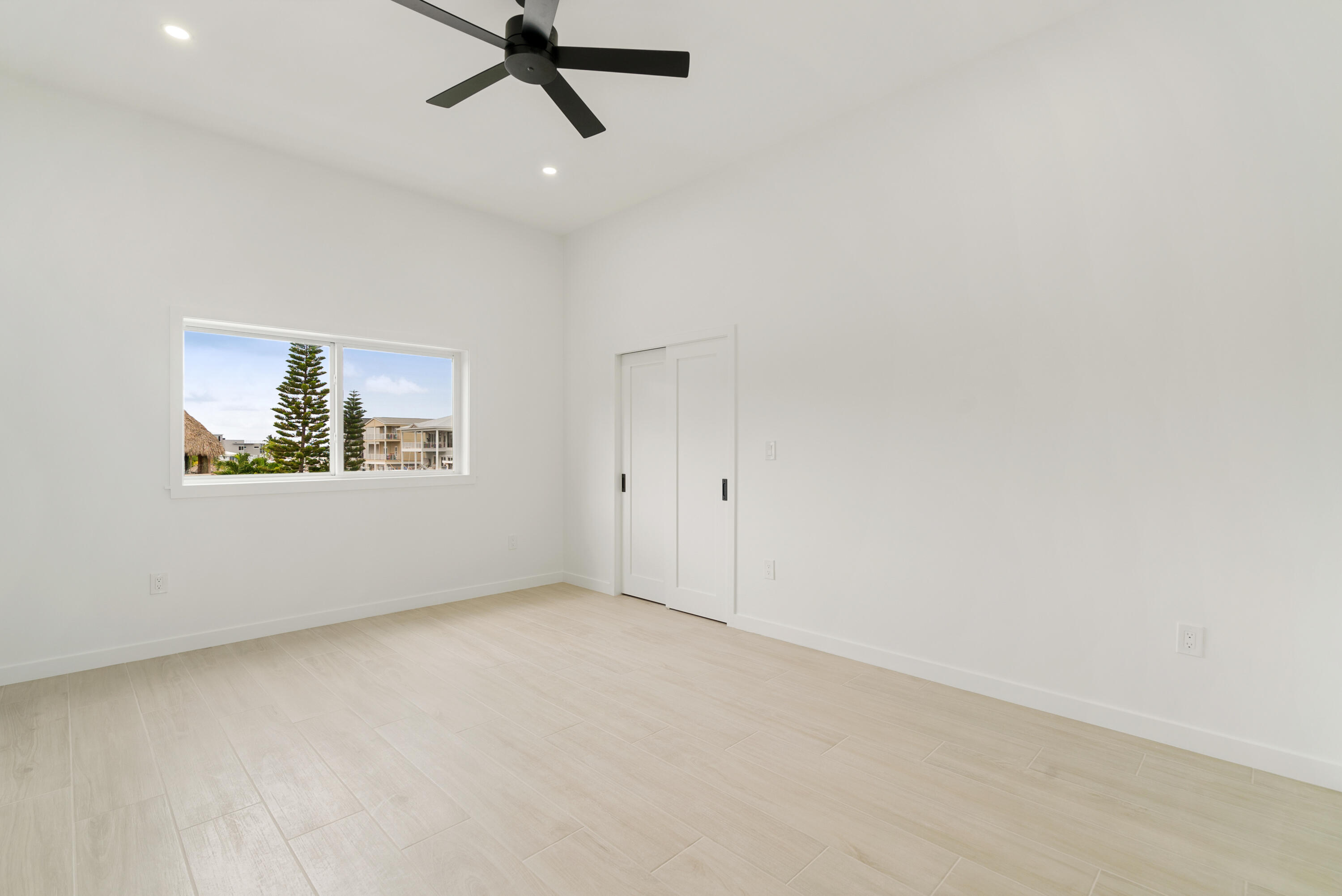 92 Coral Way Property Photo 16