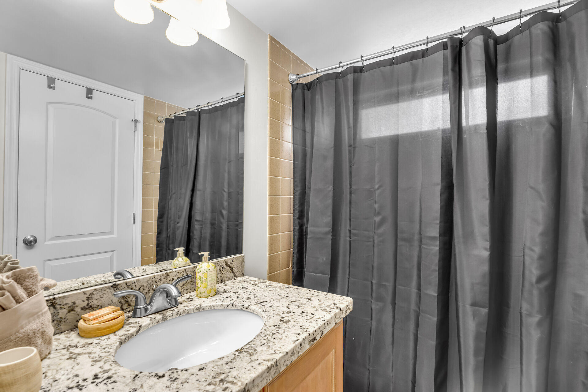 1133 W Ocean Drive, 4 Property Photo 35