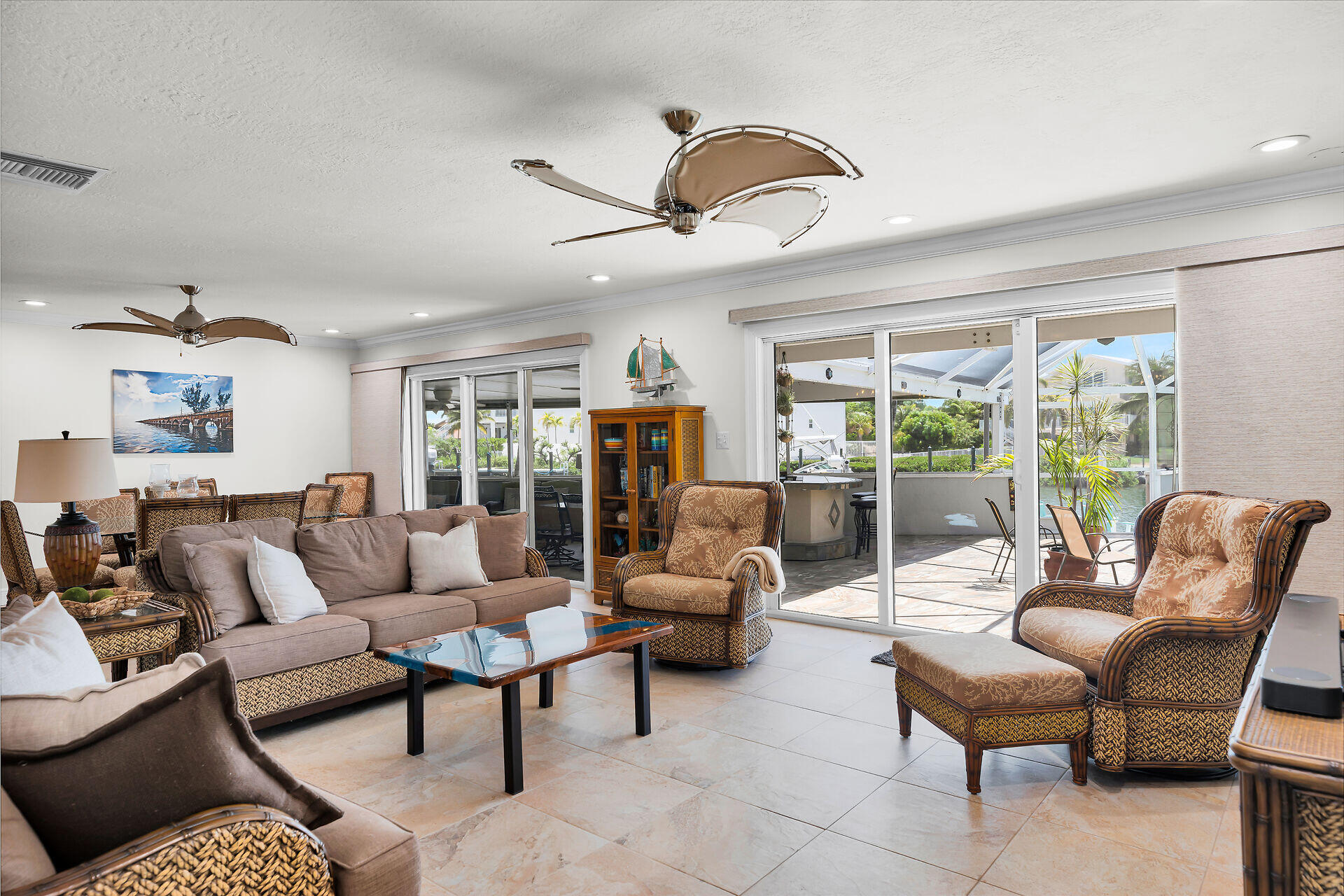 2919 Sombrero Boulevard Property Photo 3