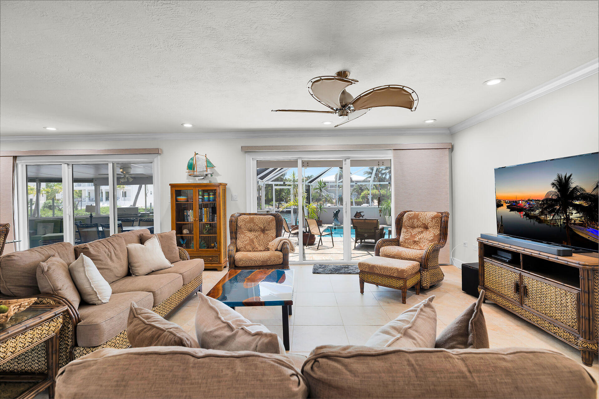 2919 Sombrero Boulevard Property Photo 4