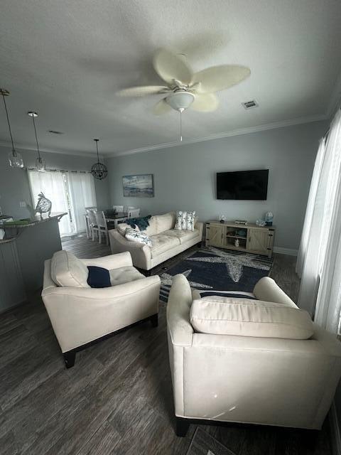 121 Venetian Drive Property Photo 2