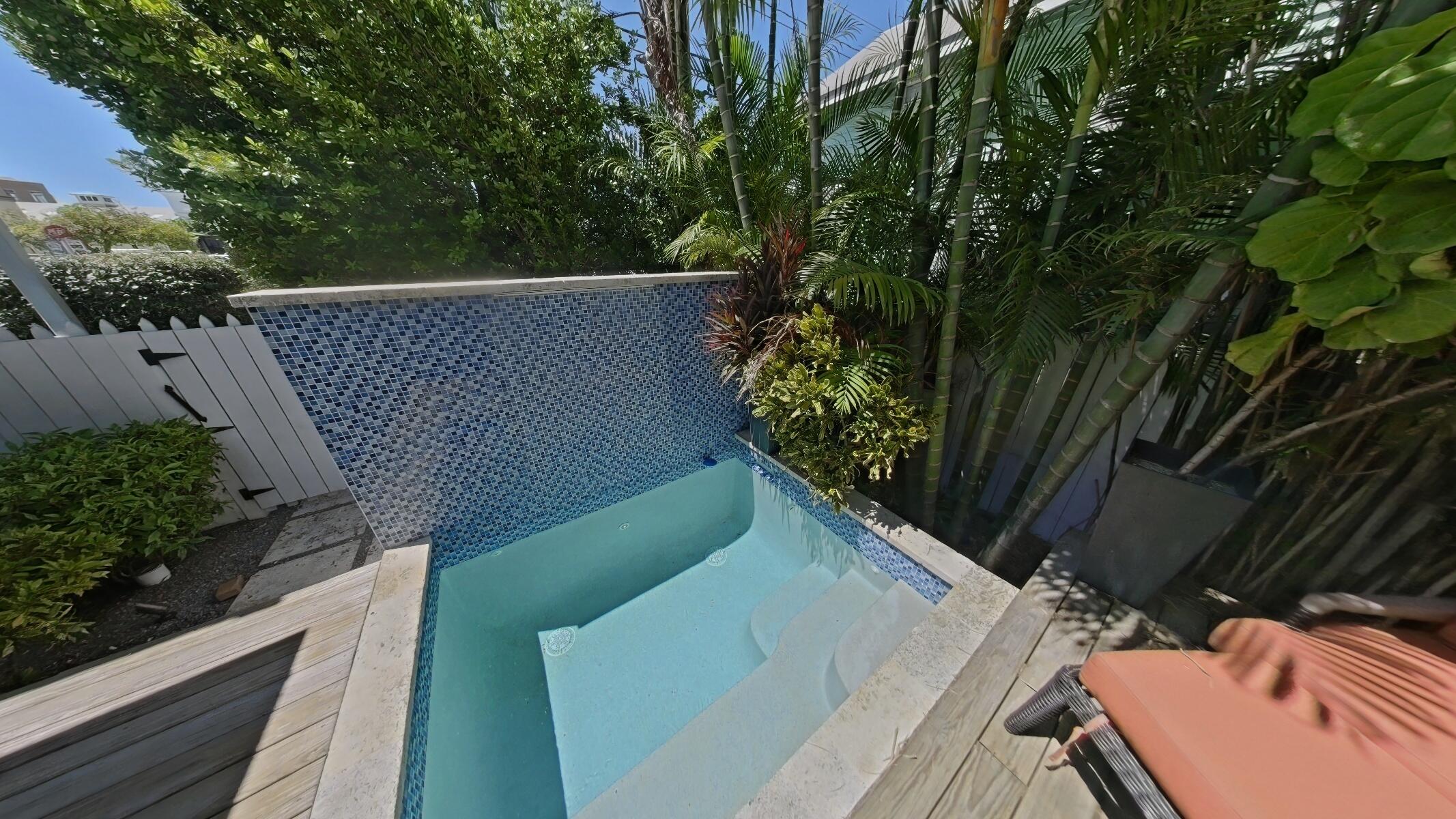 1118 Eaton Street Property Photo 2