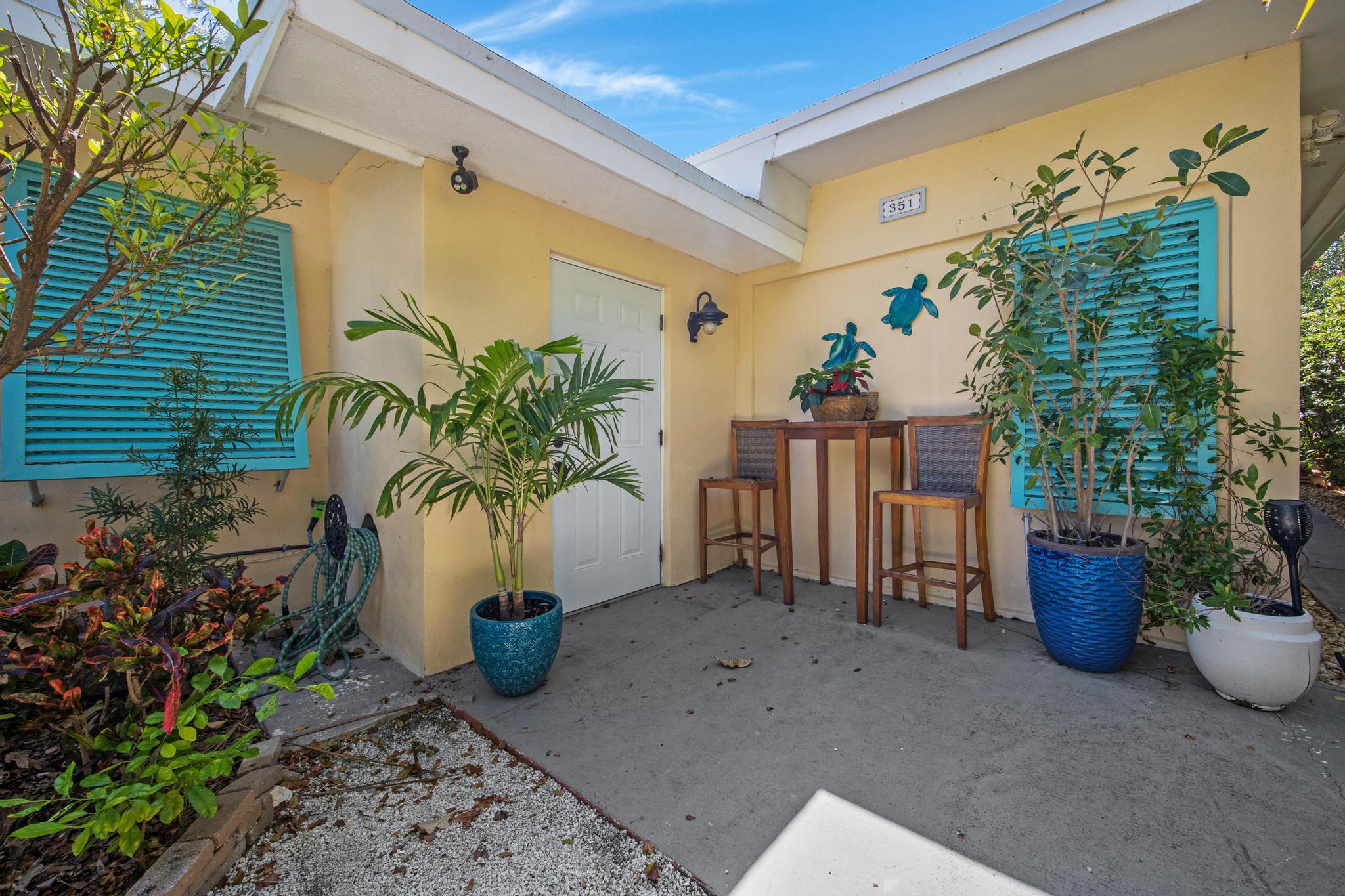 351 8th Street Property Photo 3