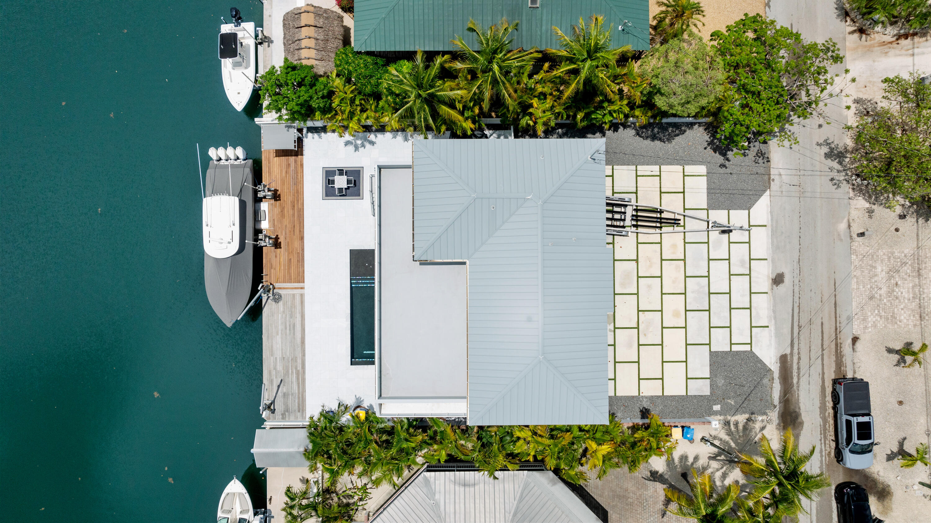 109 Giardino Drive Property Photo 10