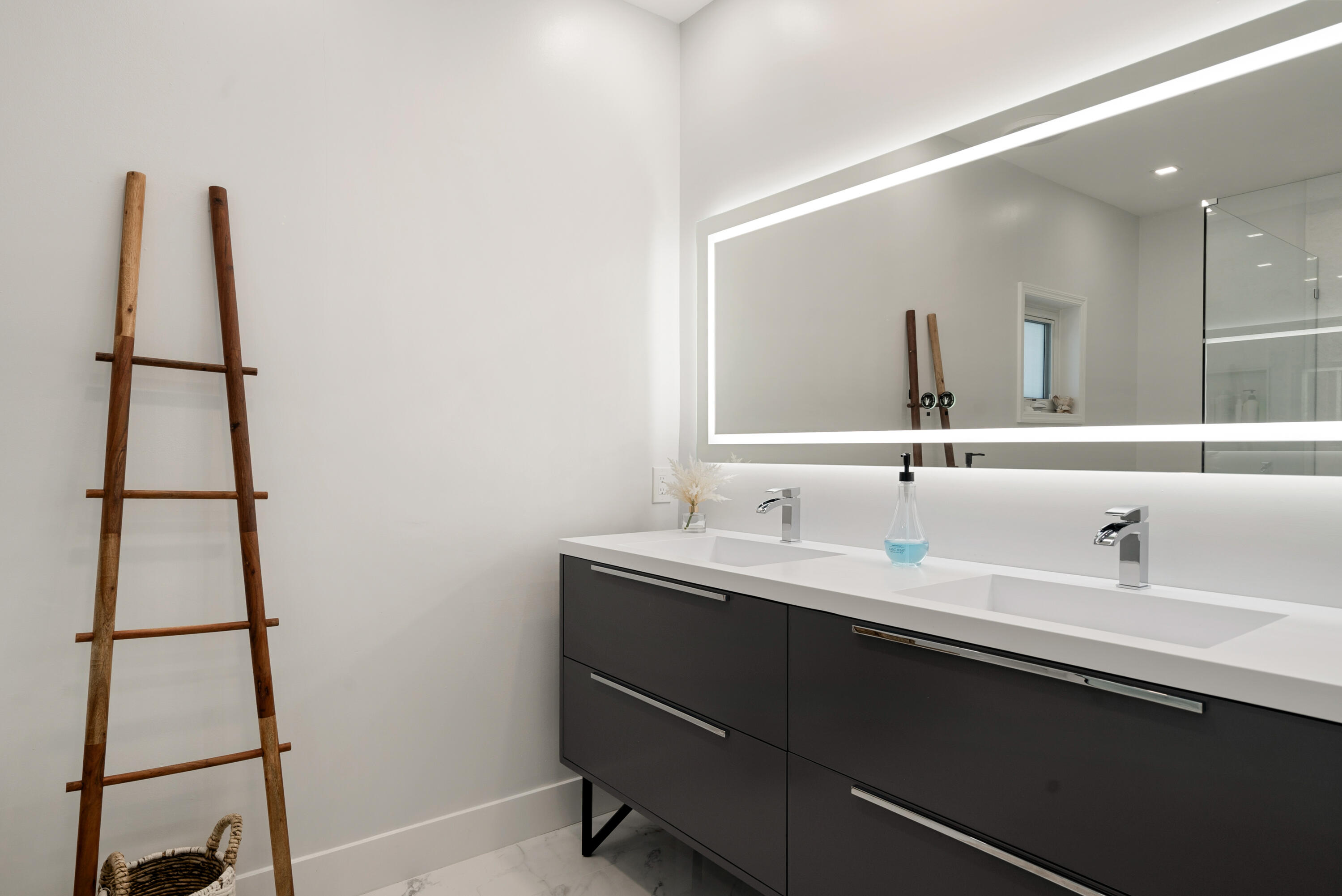 109 Giardino Drive Property Photo 32