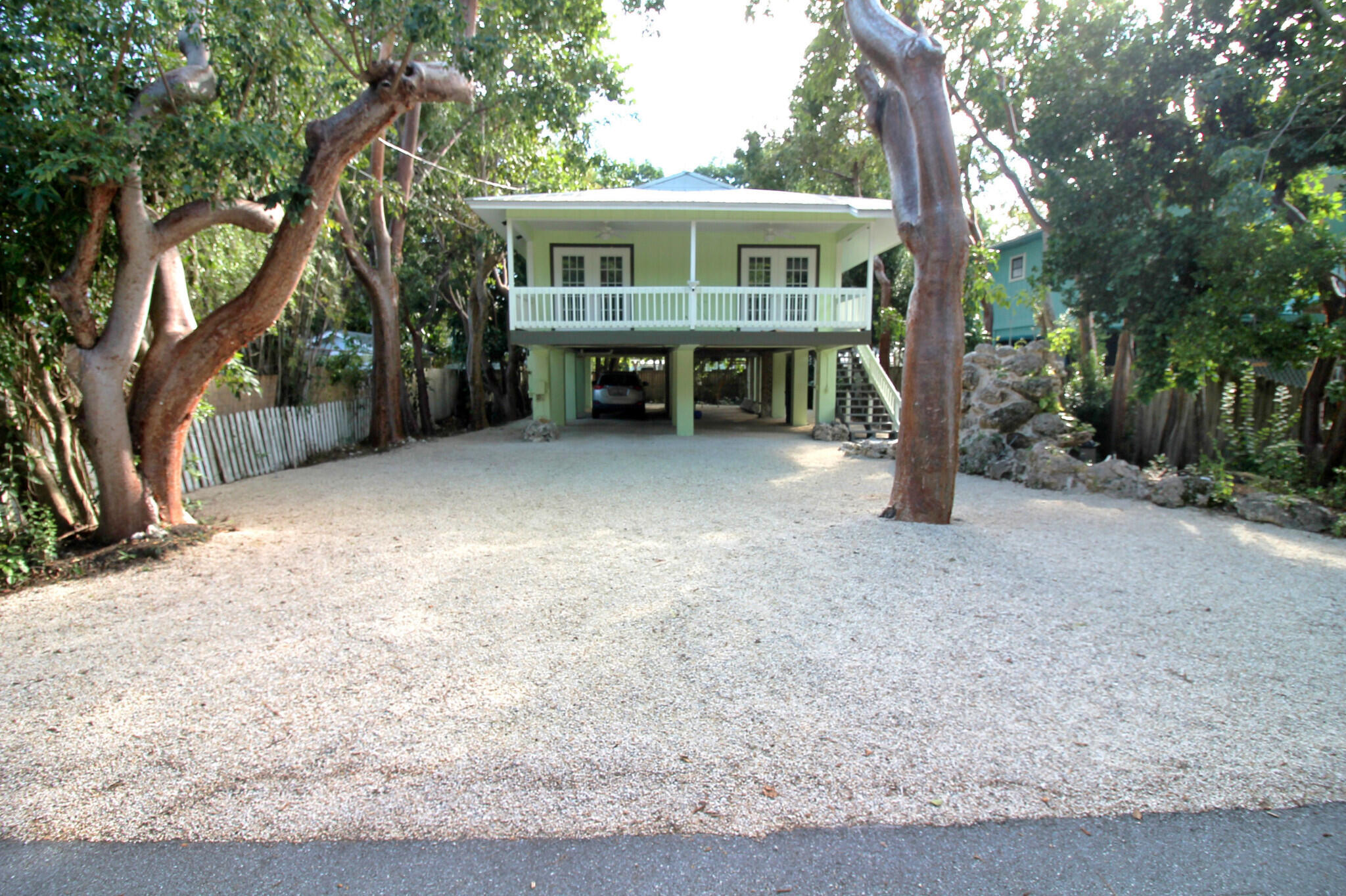 146 N Sunrise Drive Property Photo 1