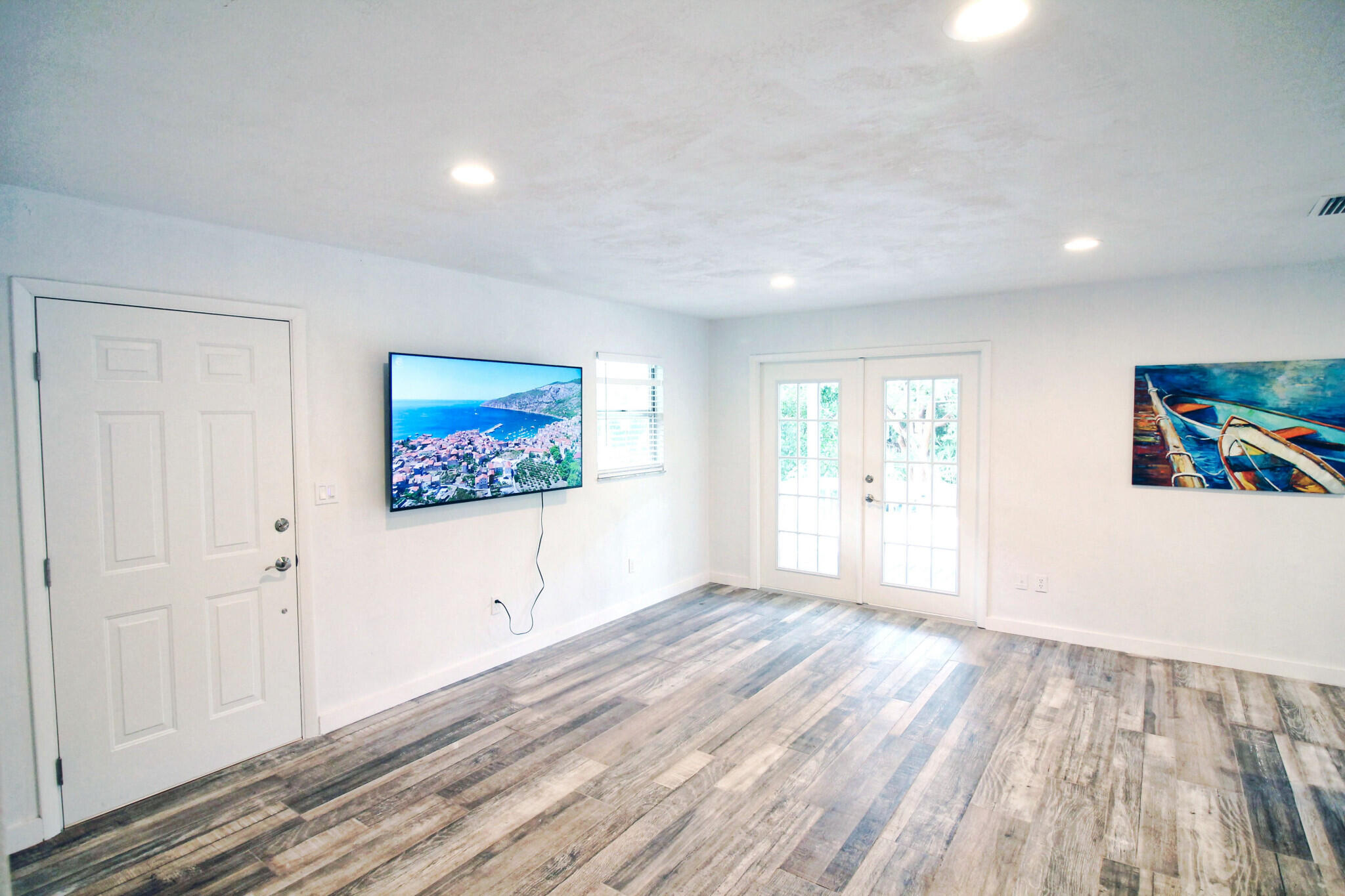 146 N Sunrise Drive Property Photo 6
