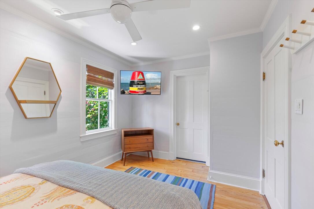 1419 Newton Street Property Photo 10
