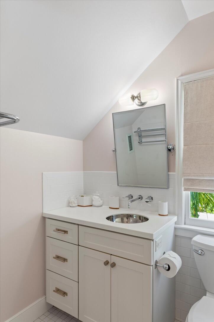 1419 Newton Street Property Photo 14
