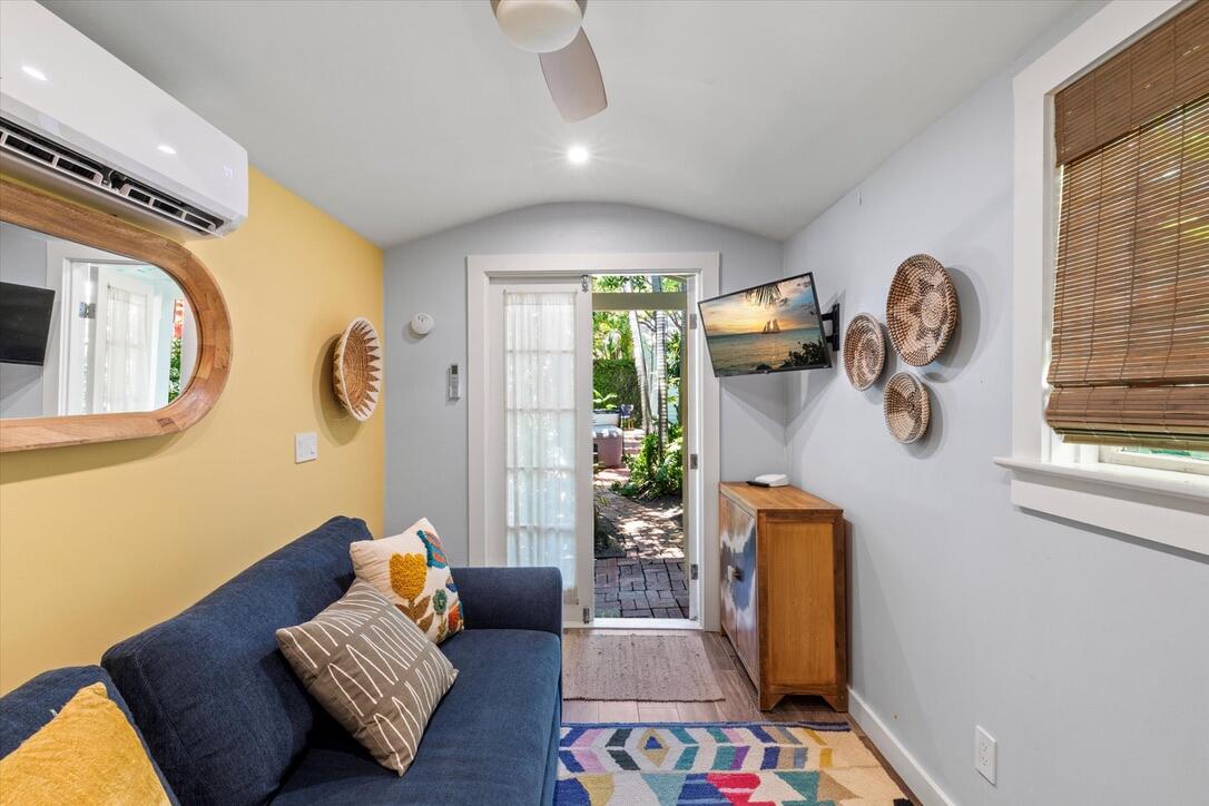 1419 Newton Street Property Photo 19