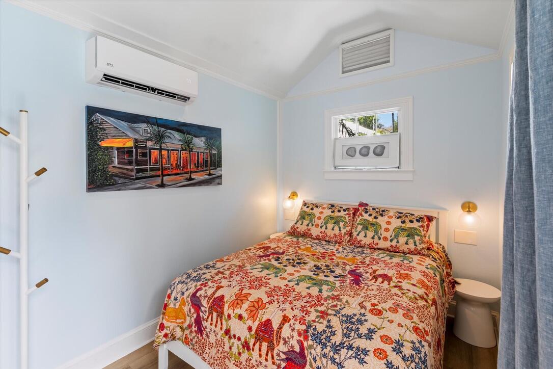 1419 Newton Street Property Photo 25
