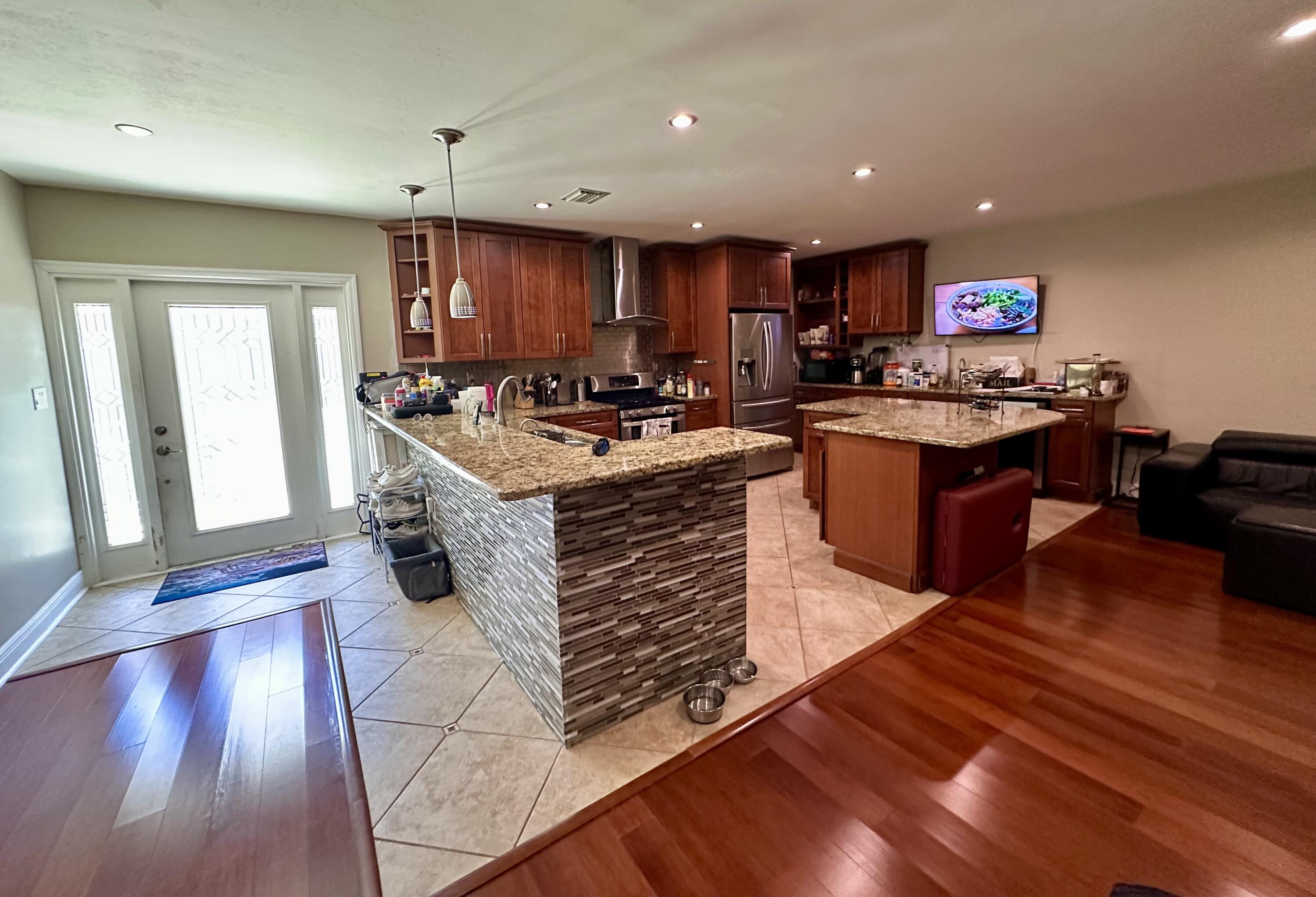 397 Balido Street Property Photo 3